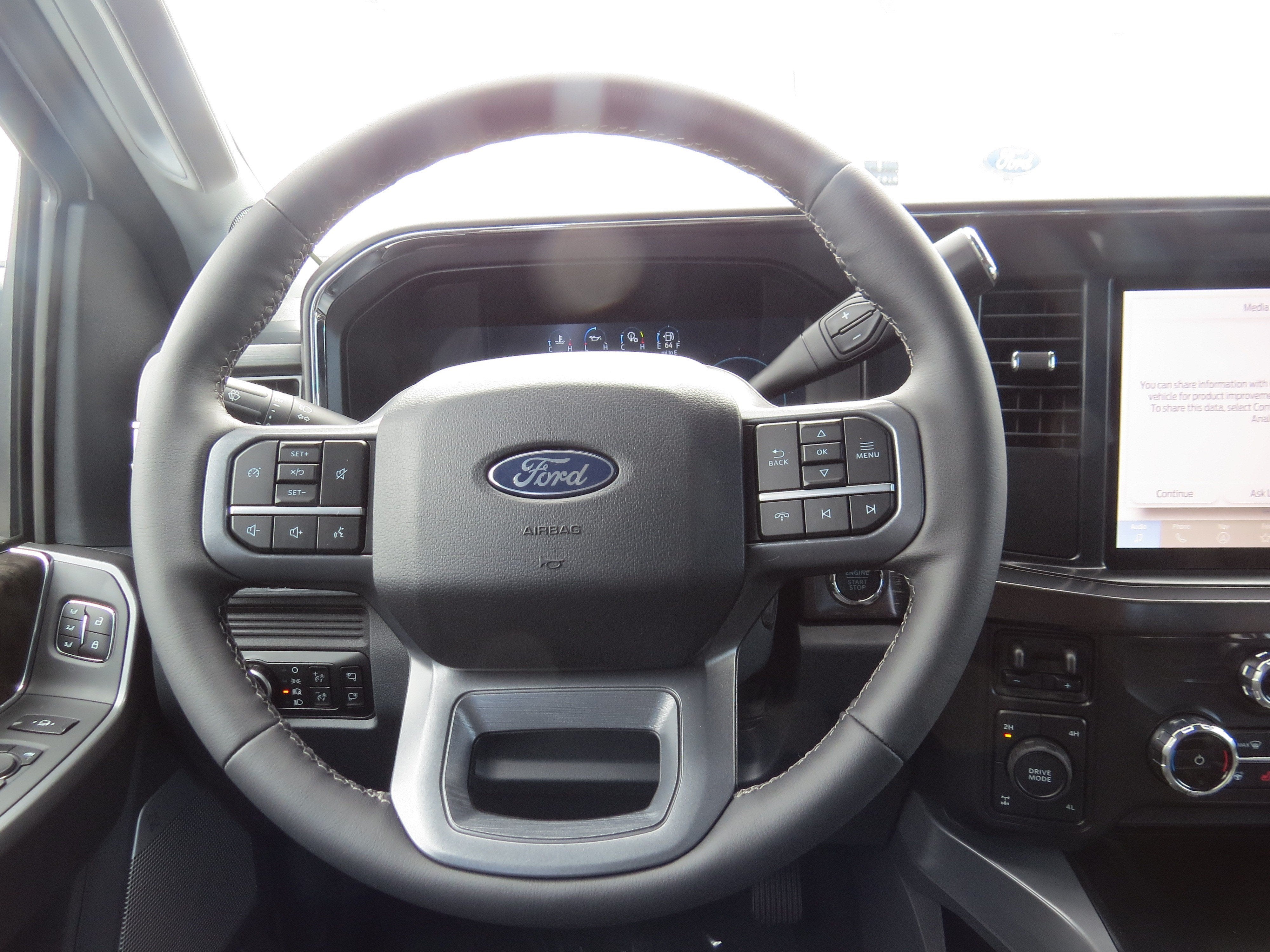 2027 Ford Super Duty F-250 SRW LARIAT