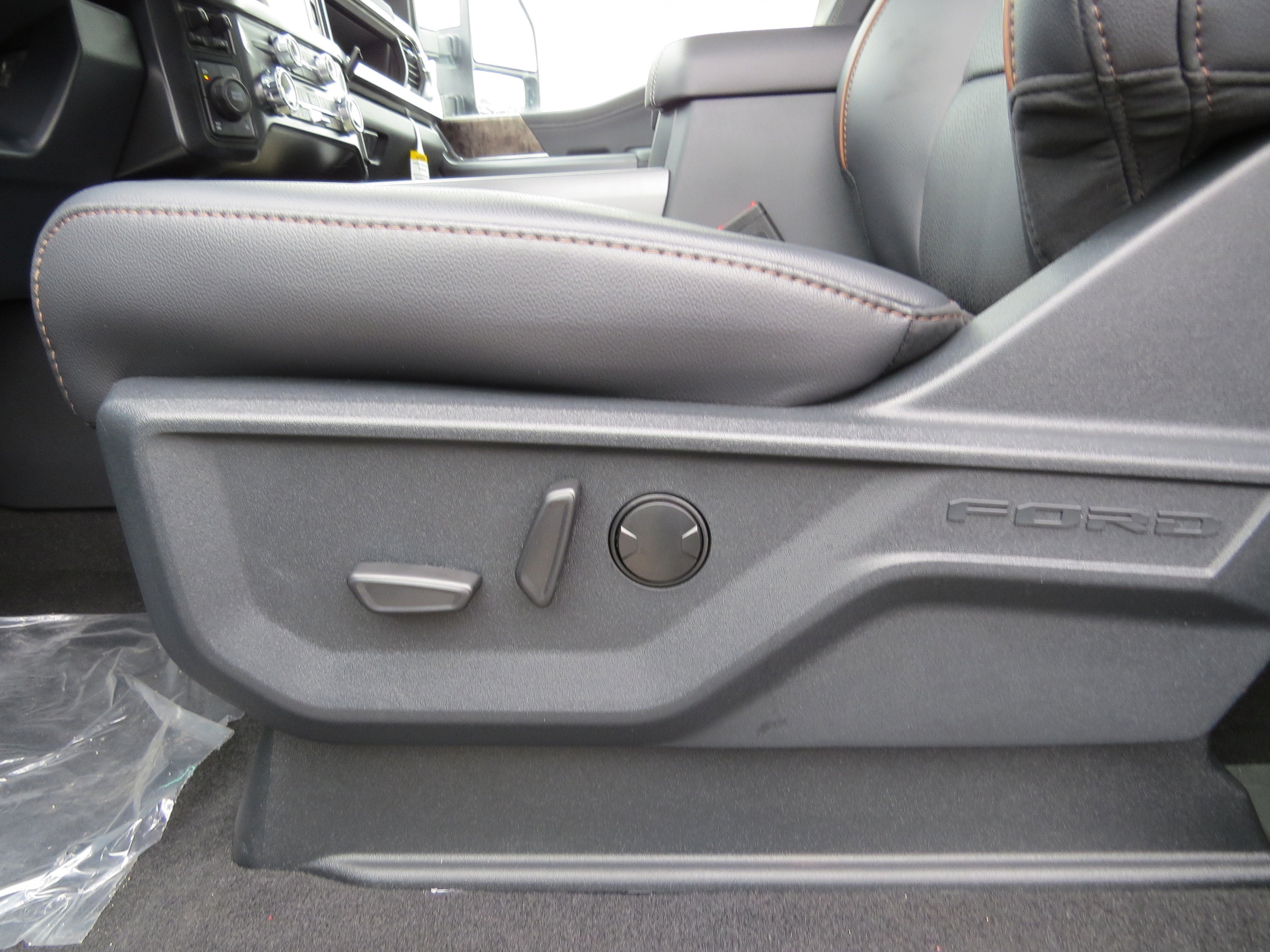 2025 Ford Super Duty F-250 SRW LARIAT