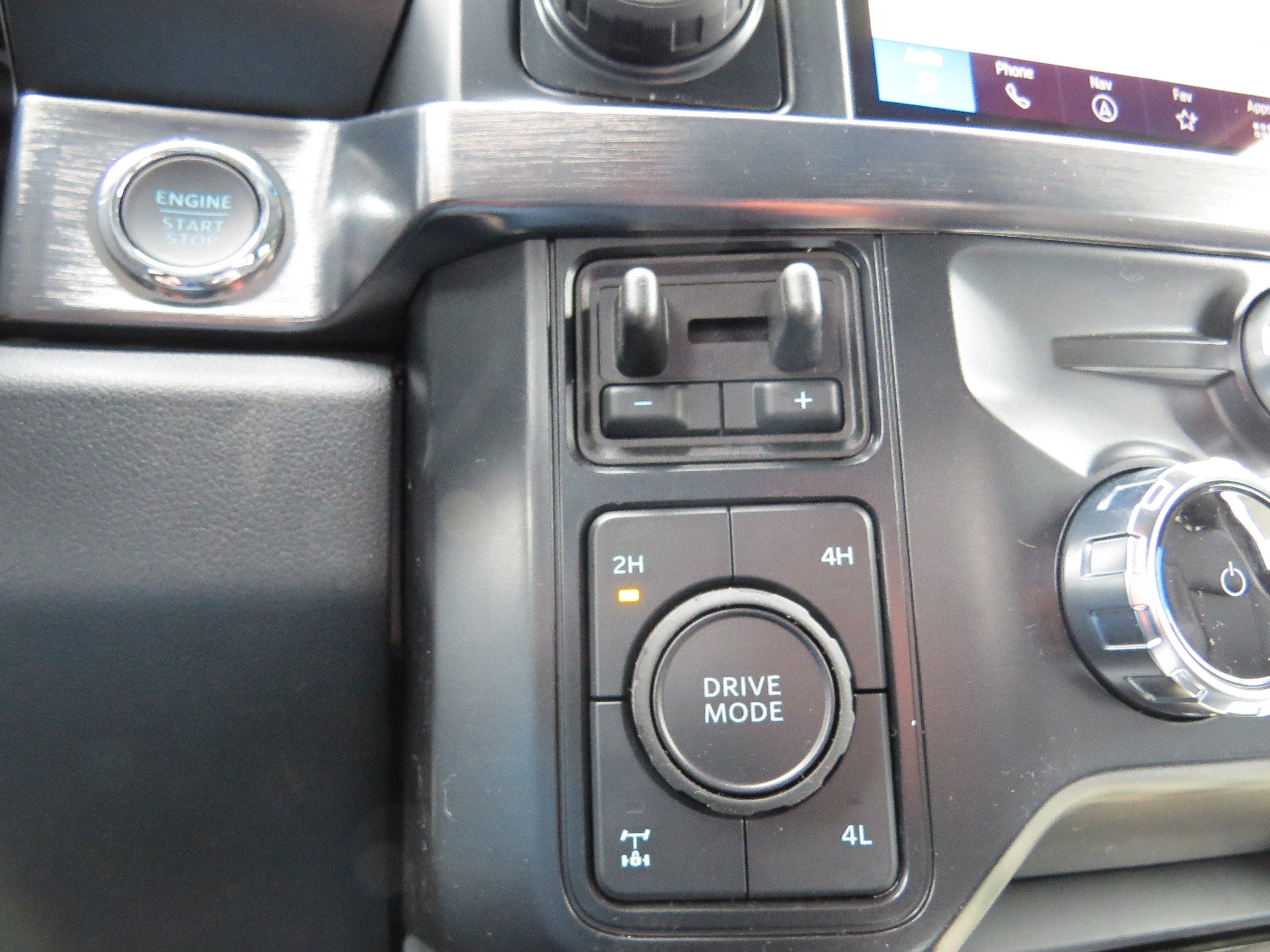 2025 Ford Super Duty F-250 SRW LARIAT