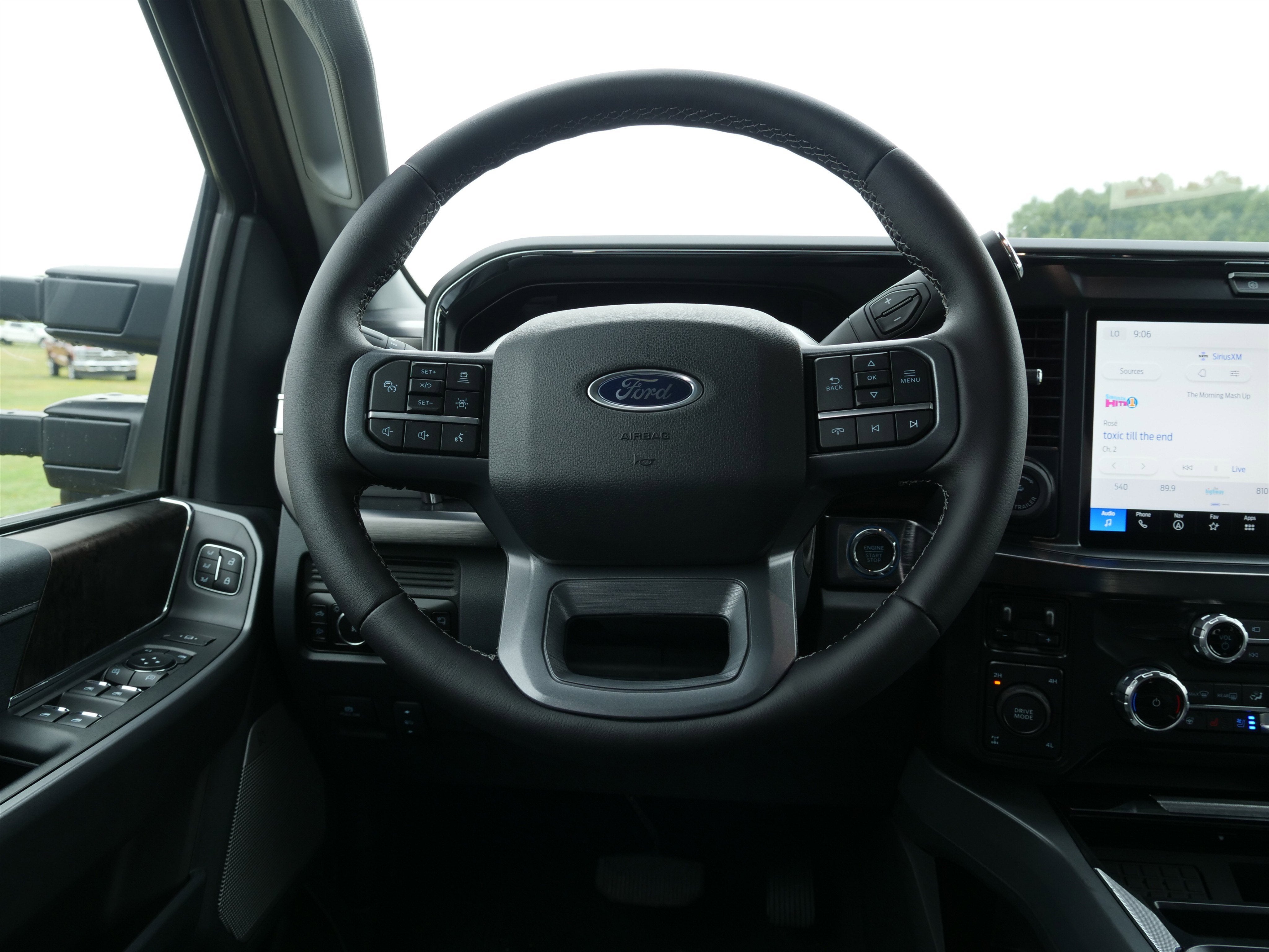 2025 Ford Super Duty F-250 SRW LARIAT