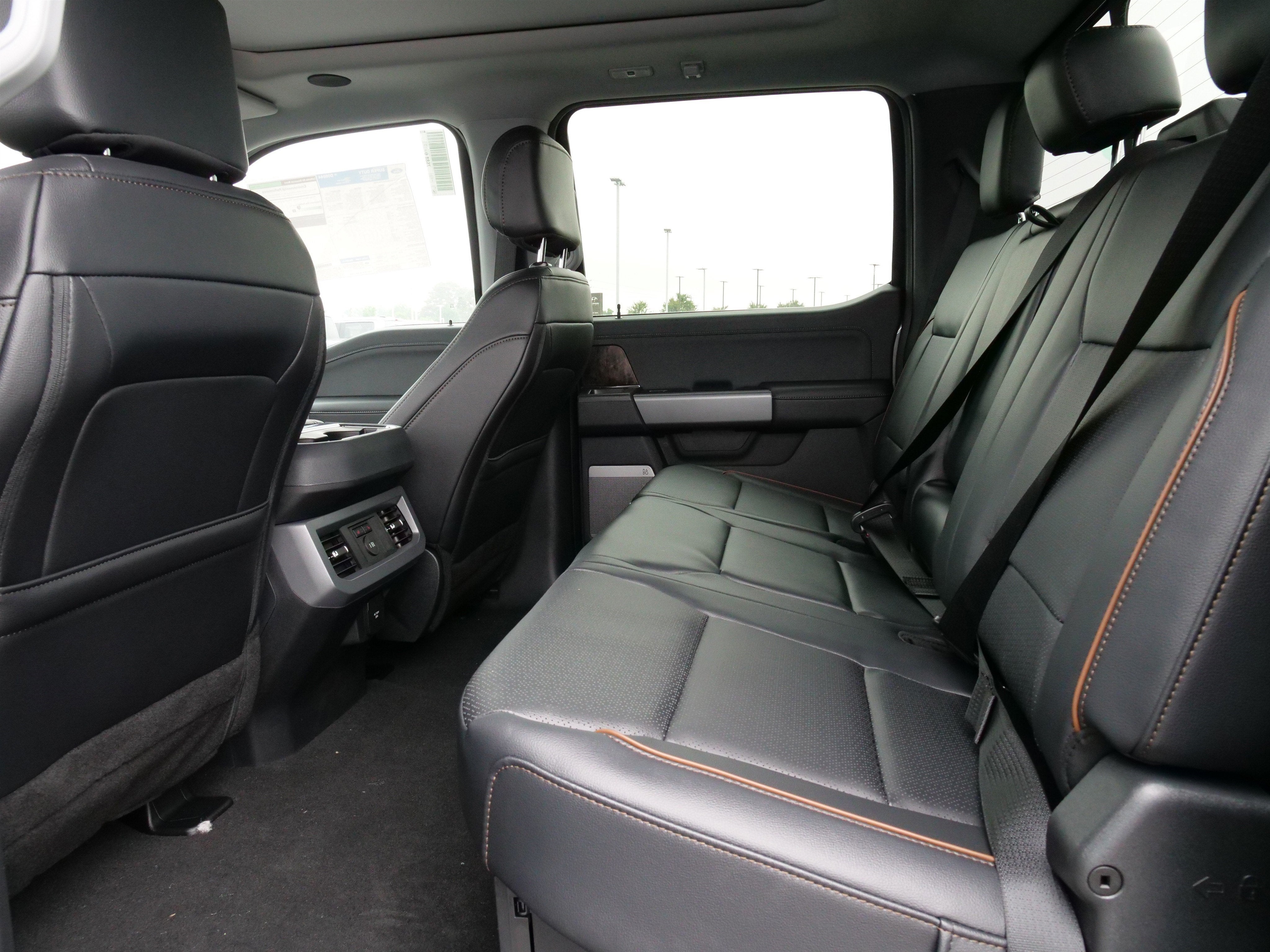 2025 Ford Super Duty F-250 SRW LARIAT