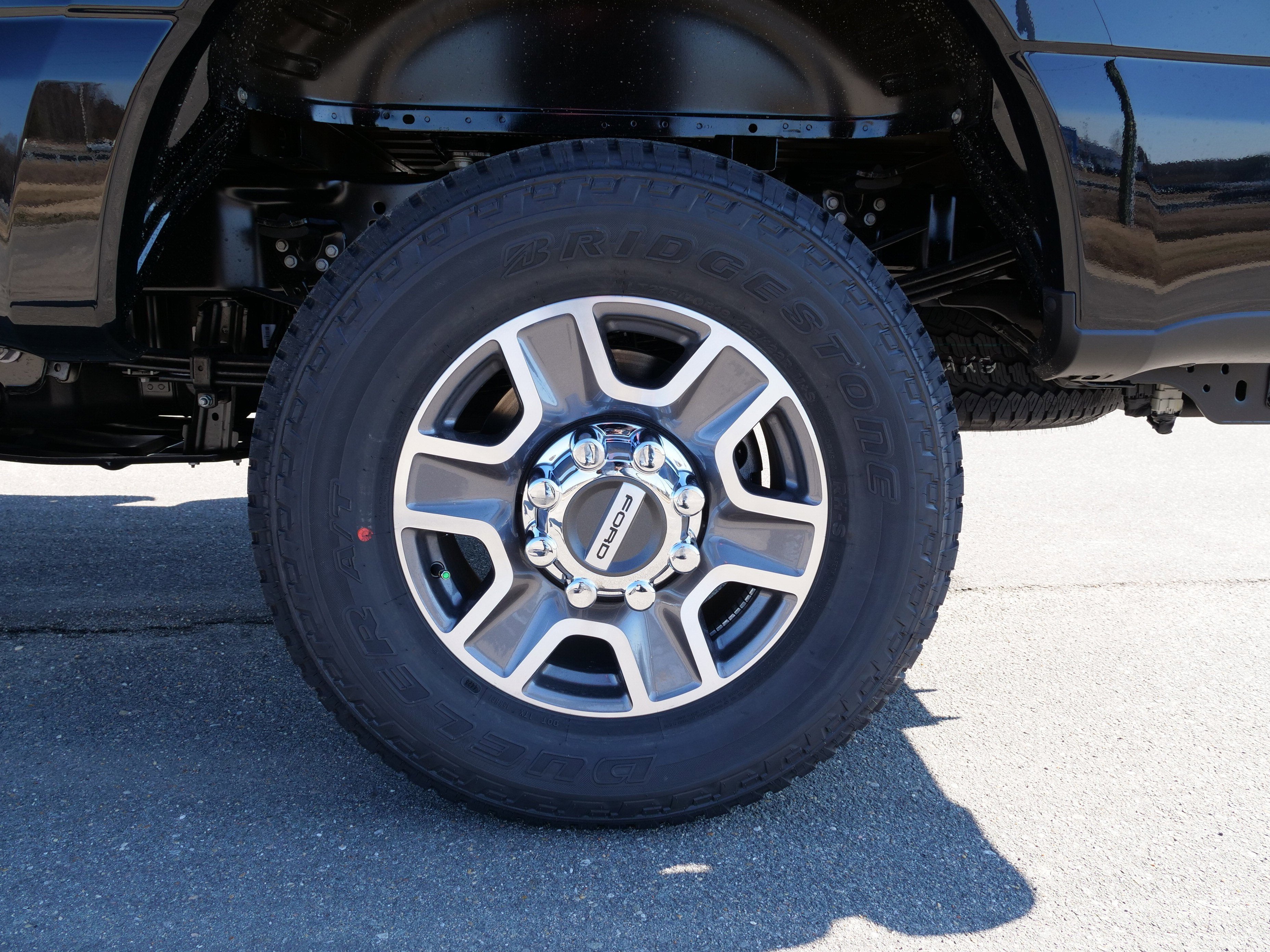 2026 Ford Super Duty F-350 SRW LARIAT