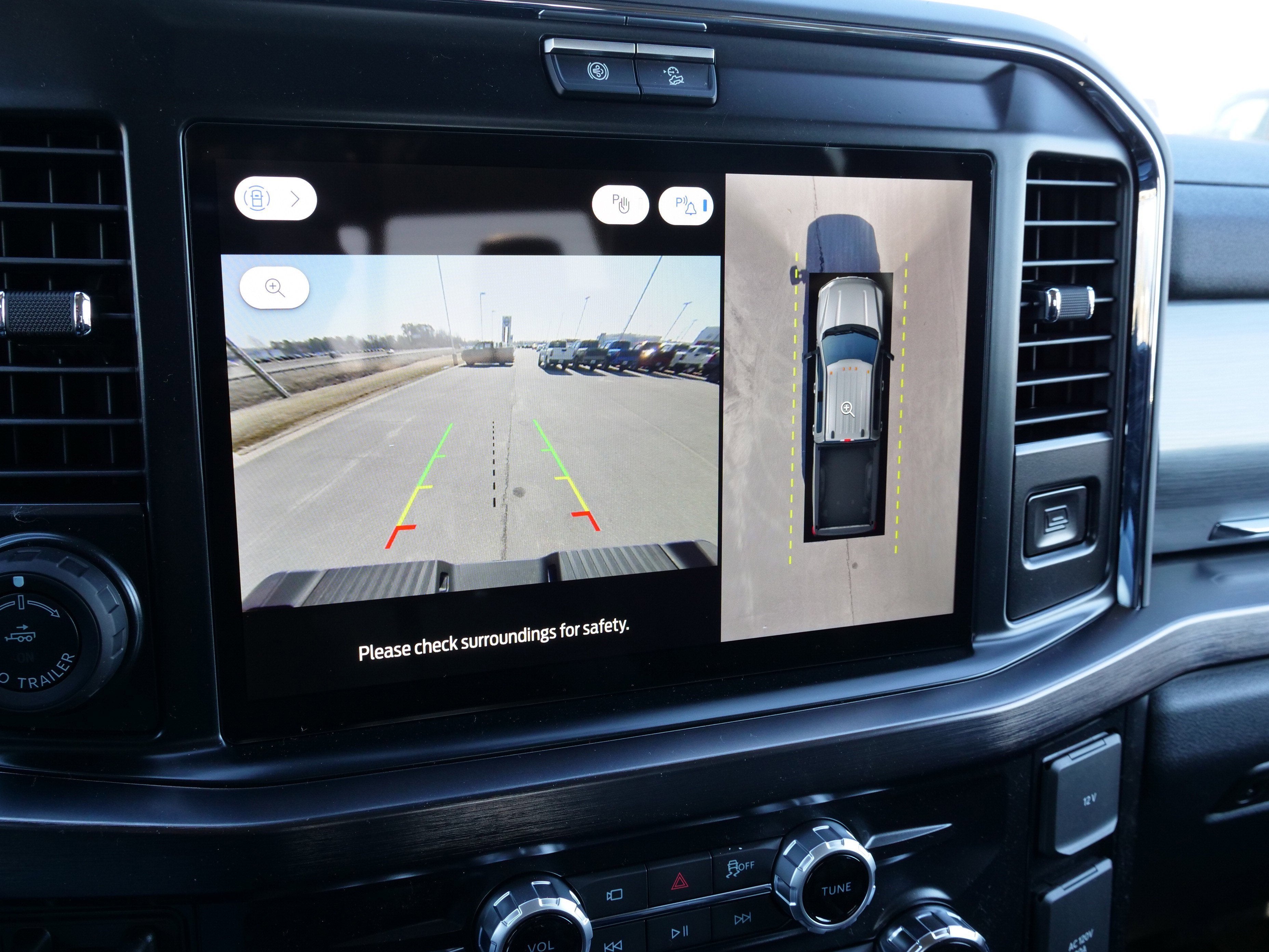 2026 Ford Super Duty F-350 SRW LARIAT