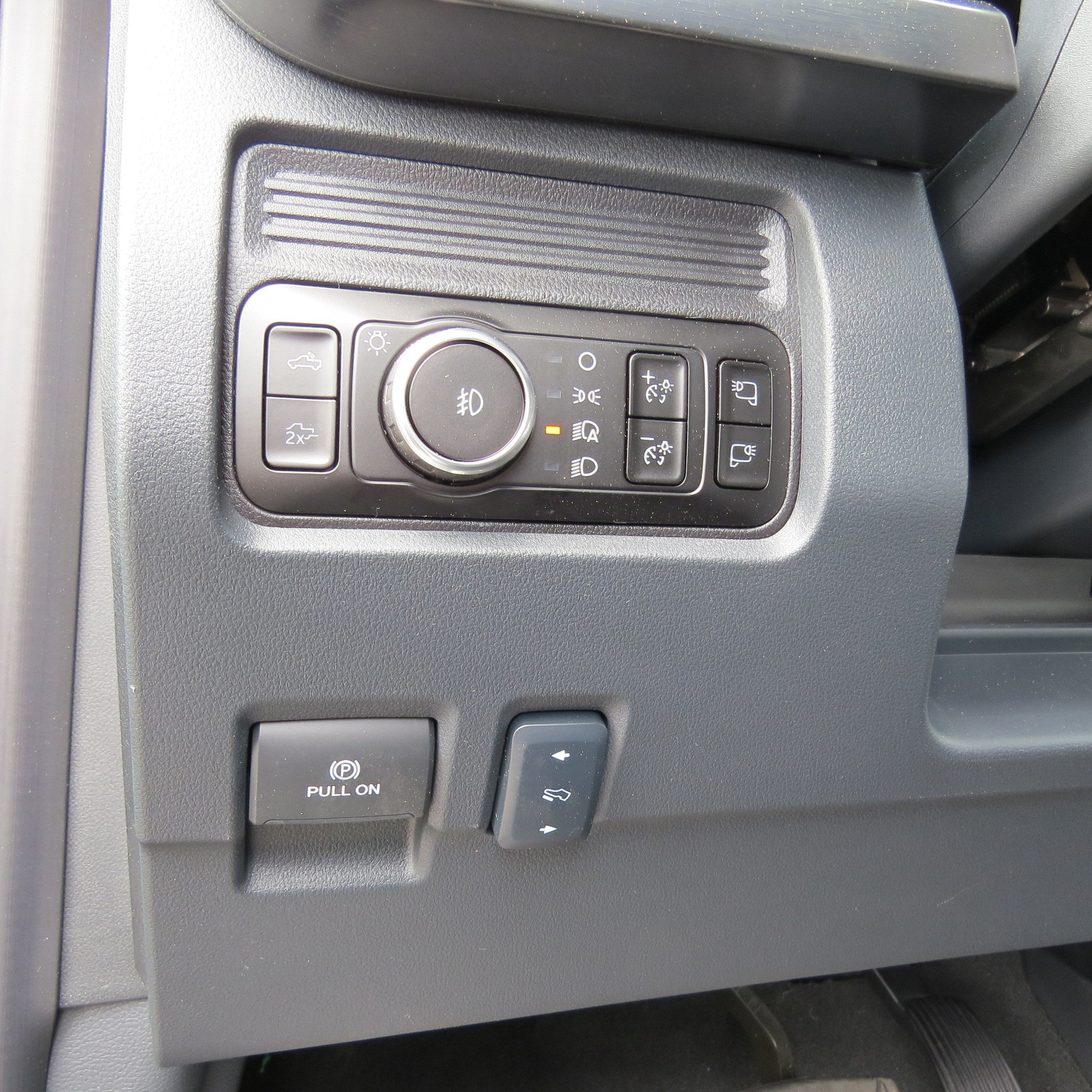 2025 Ford Super Duty F-350 SRW LARIAT