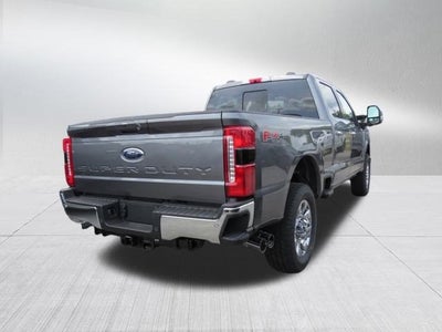2025 Ford Super Duty F-350 SRW LARIAT