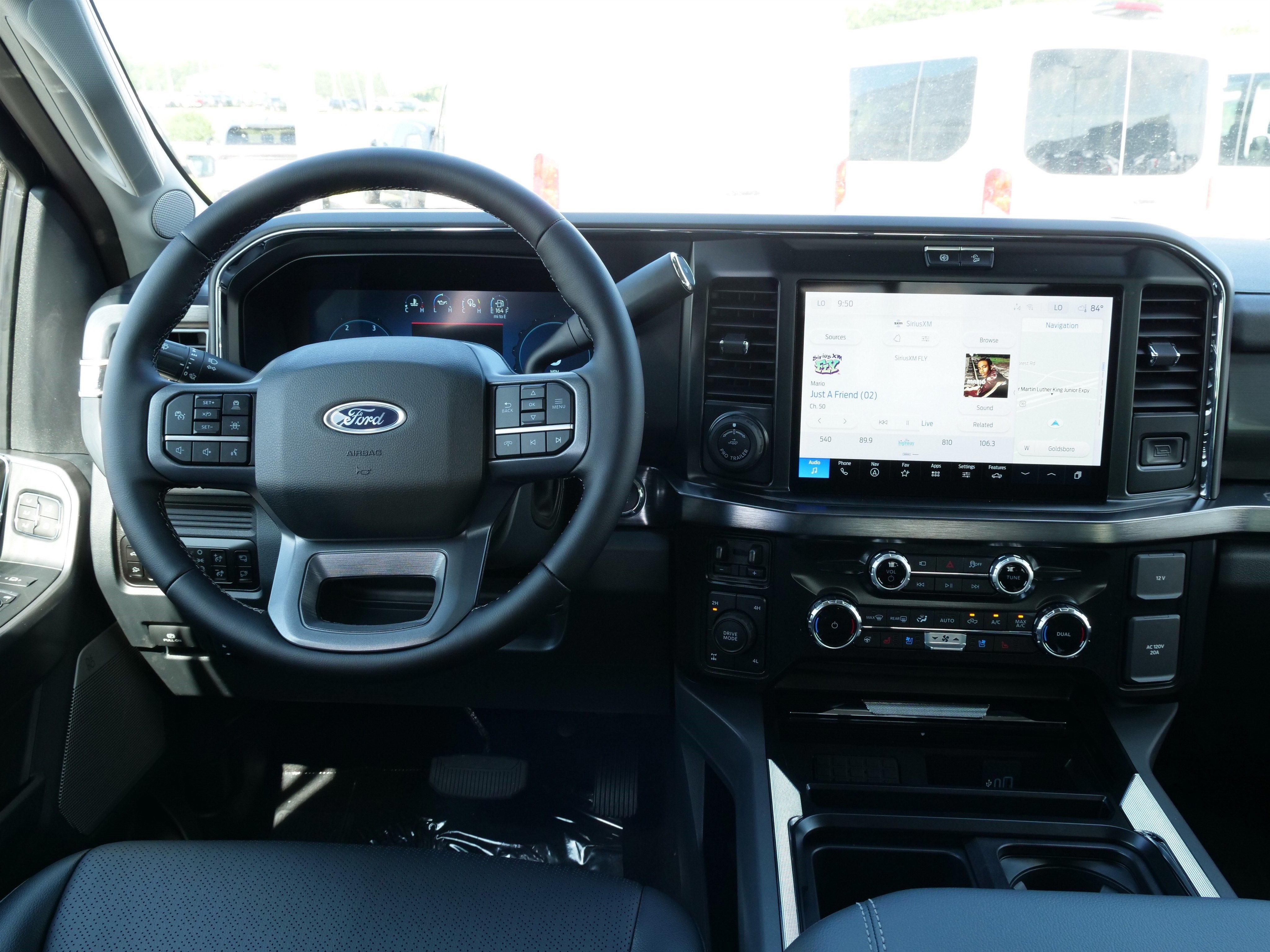 2025 Ford Super Duty F-350 SRW LARIAT