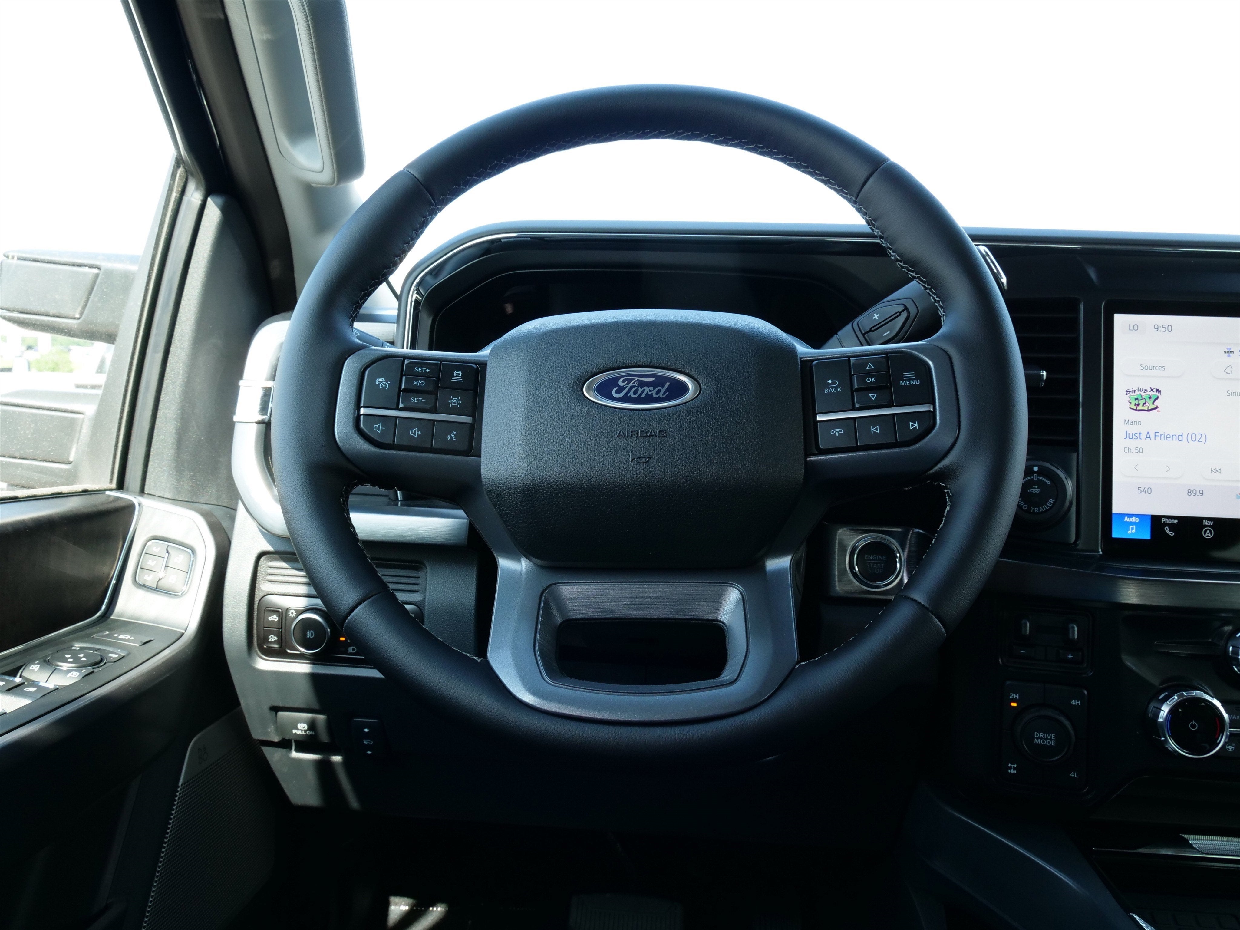 2025 Ford Super Duty F-350 SRW LARIAT