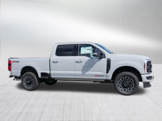 2025 Ford Super Duty F-350 SRW Platinum
