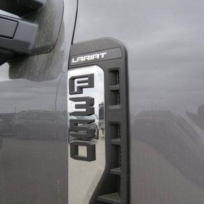 2025 Ford Super Duty F-350 SRW LARIAT