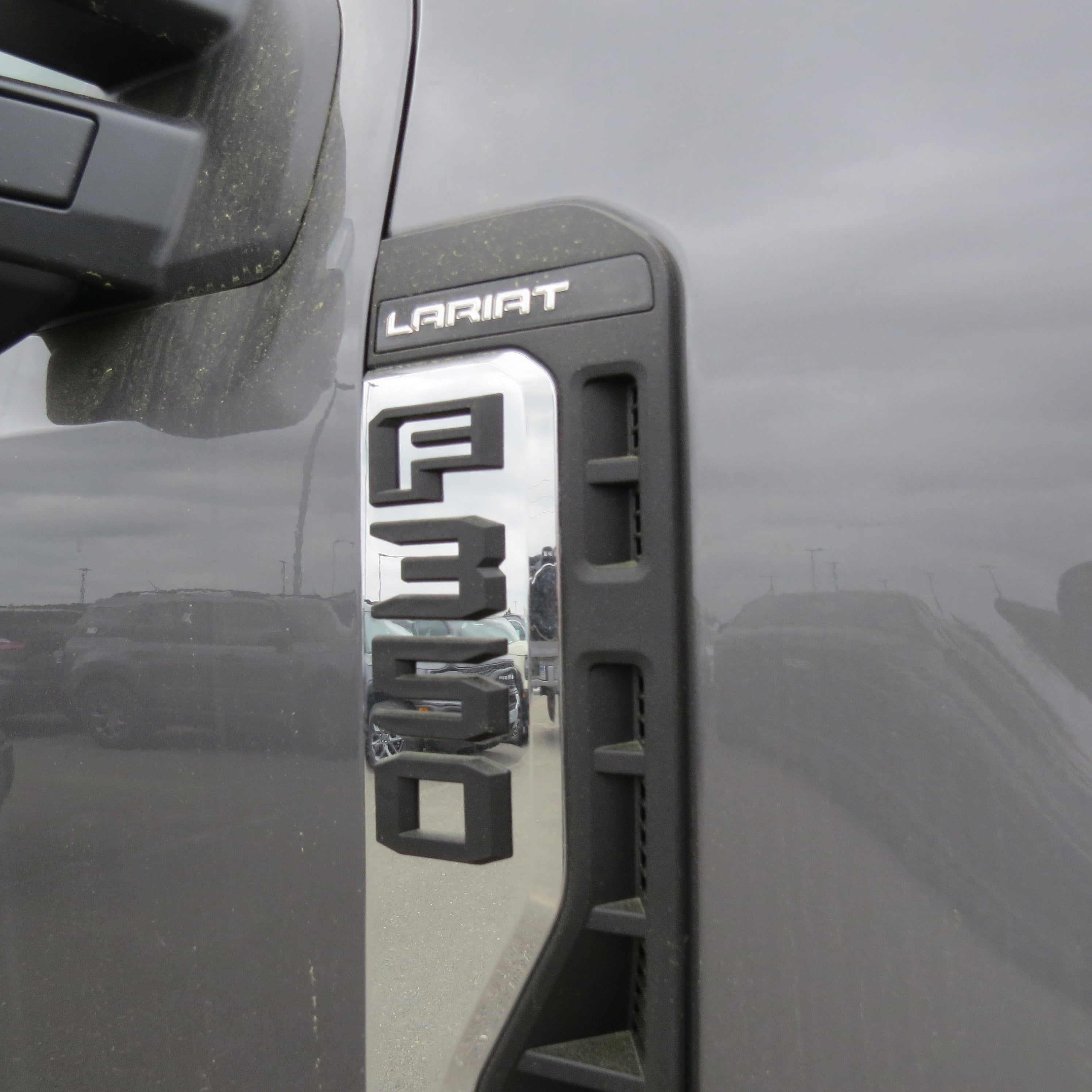 2025 Ford Super Duty F-350 SRW LARIAT