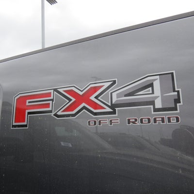 2025 Ford Super Duty F-350 SRW LARIAT