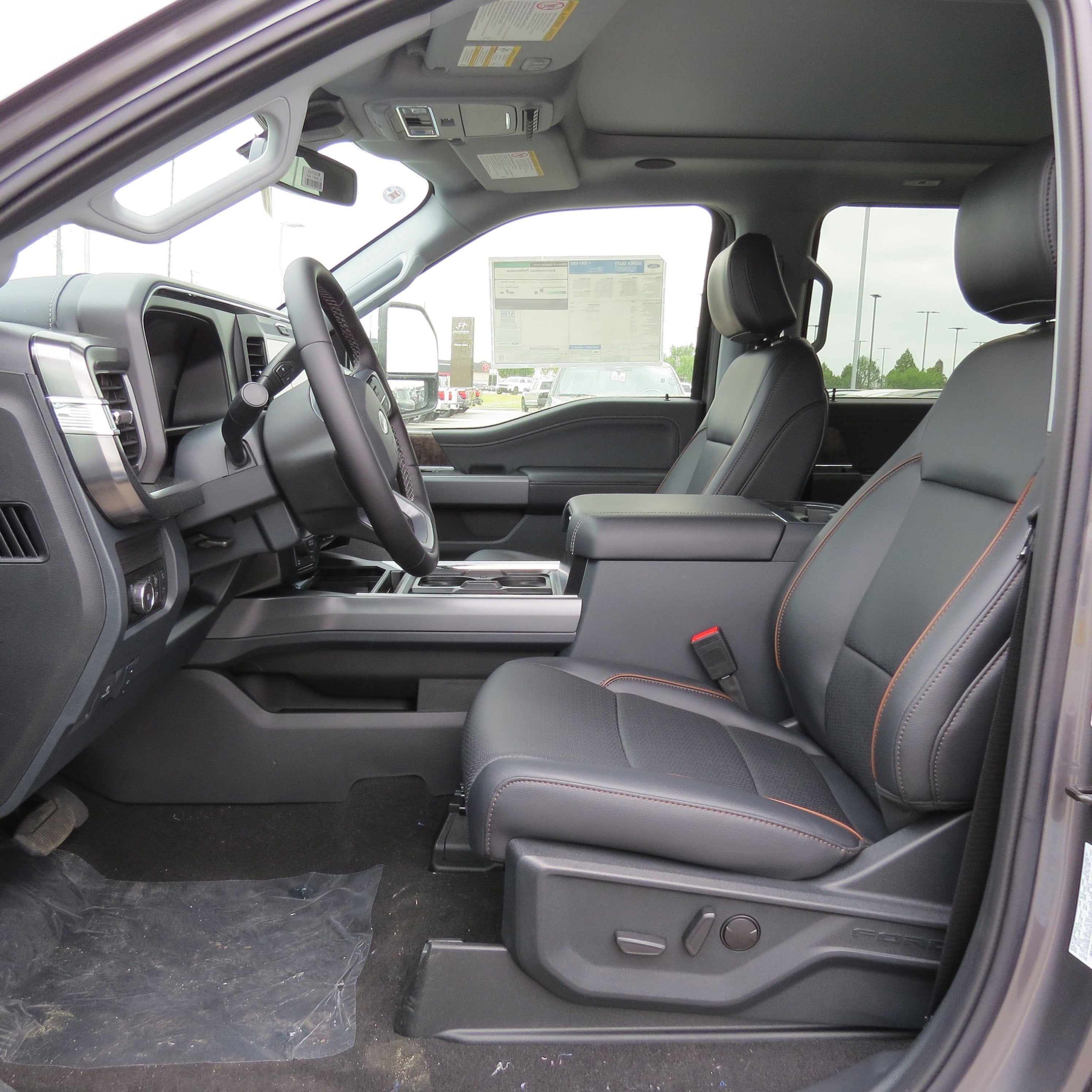 2025 Ford Super Duty F-350 SRW LARIAT