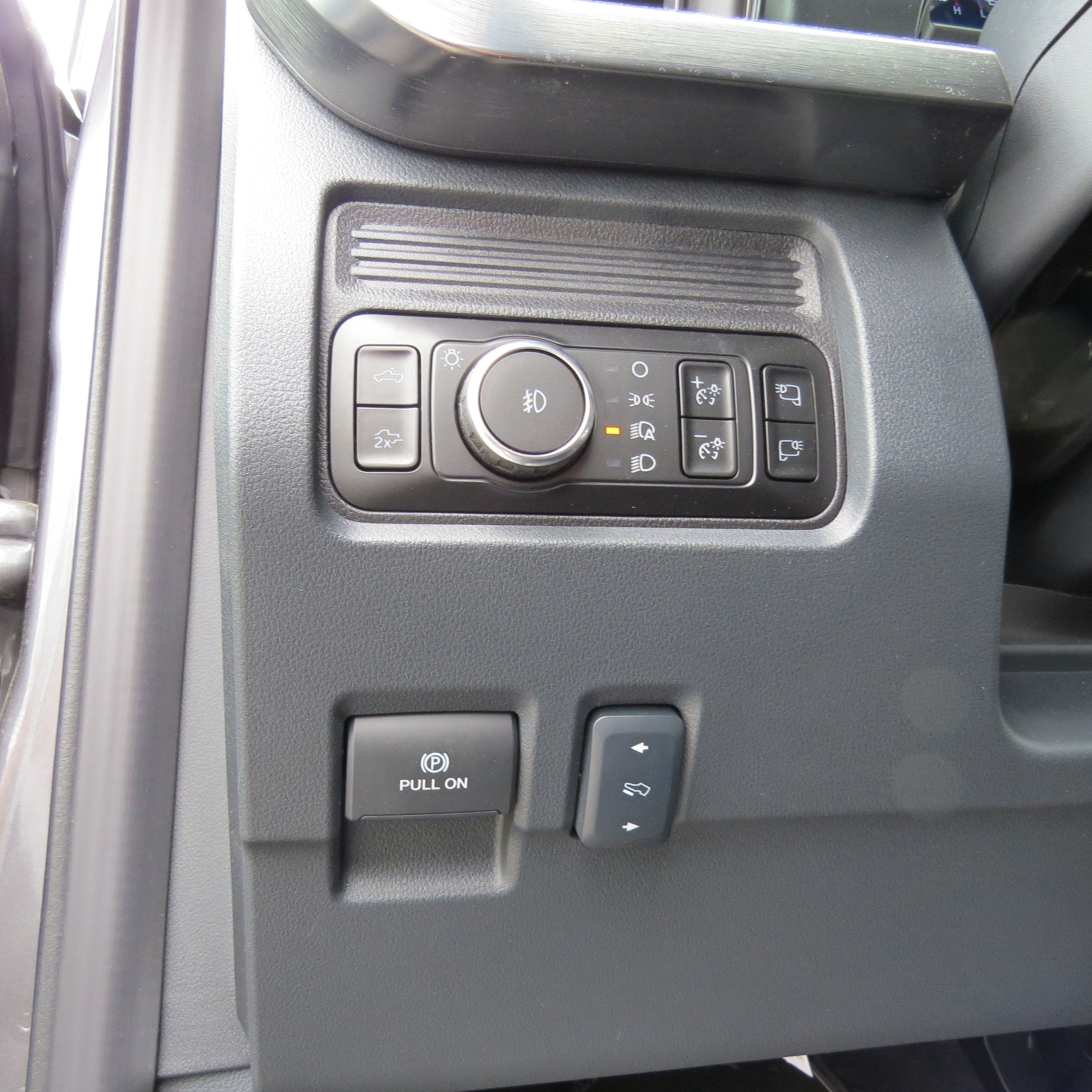 2025 Ford Super Duty F-350 SRW LARIAT