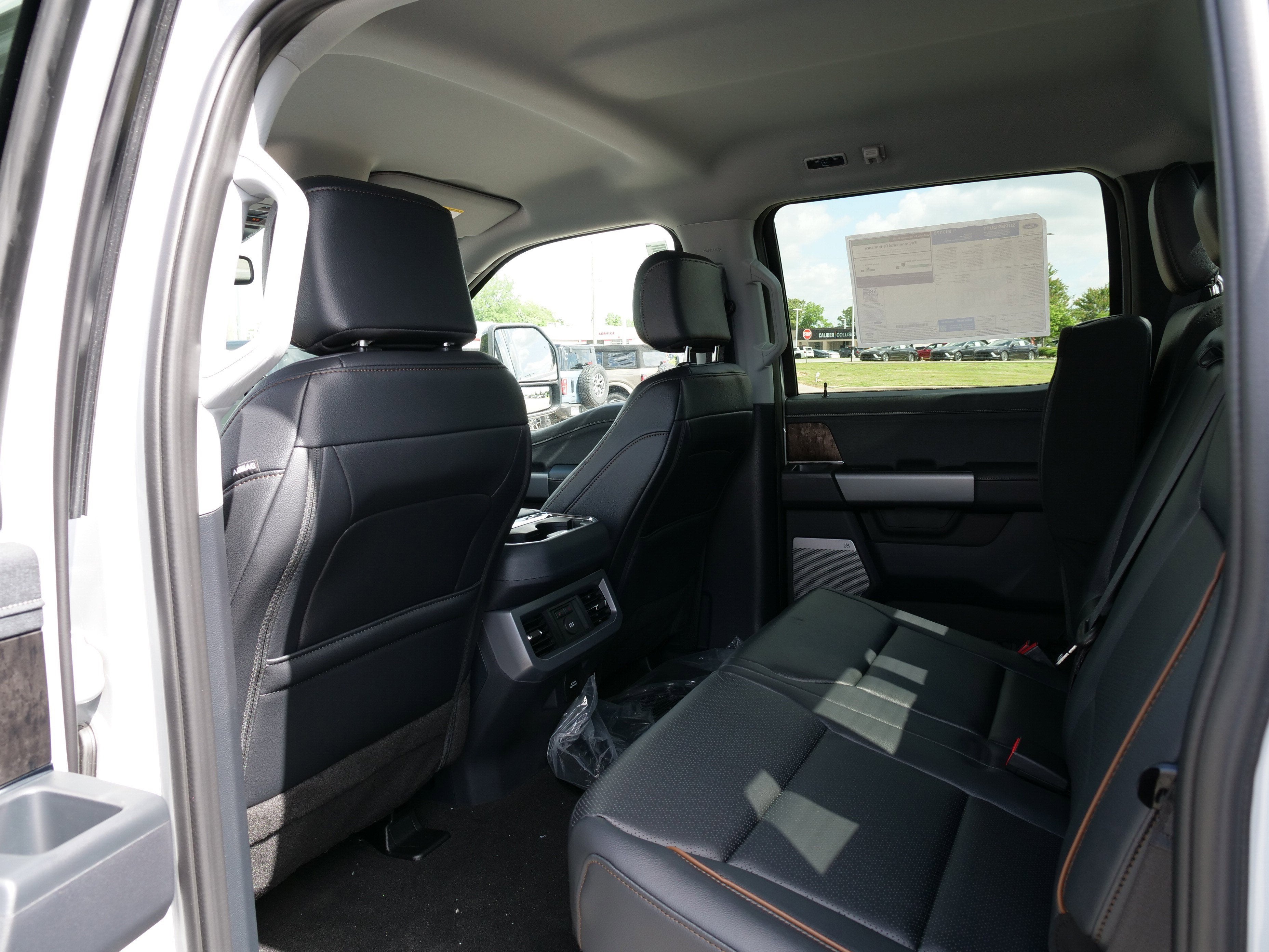 2026 Ford Super Duty F-350 SRW LARIAT