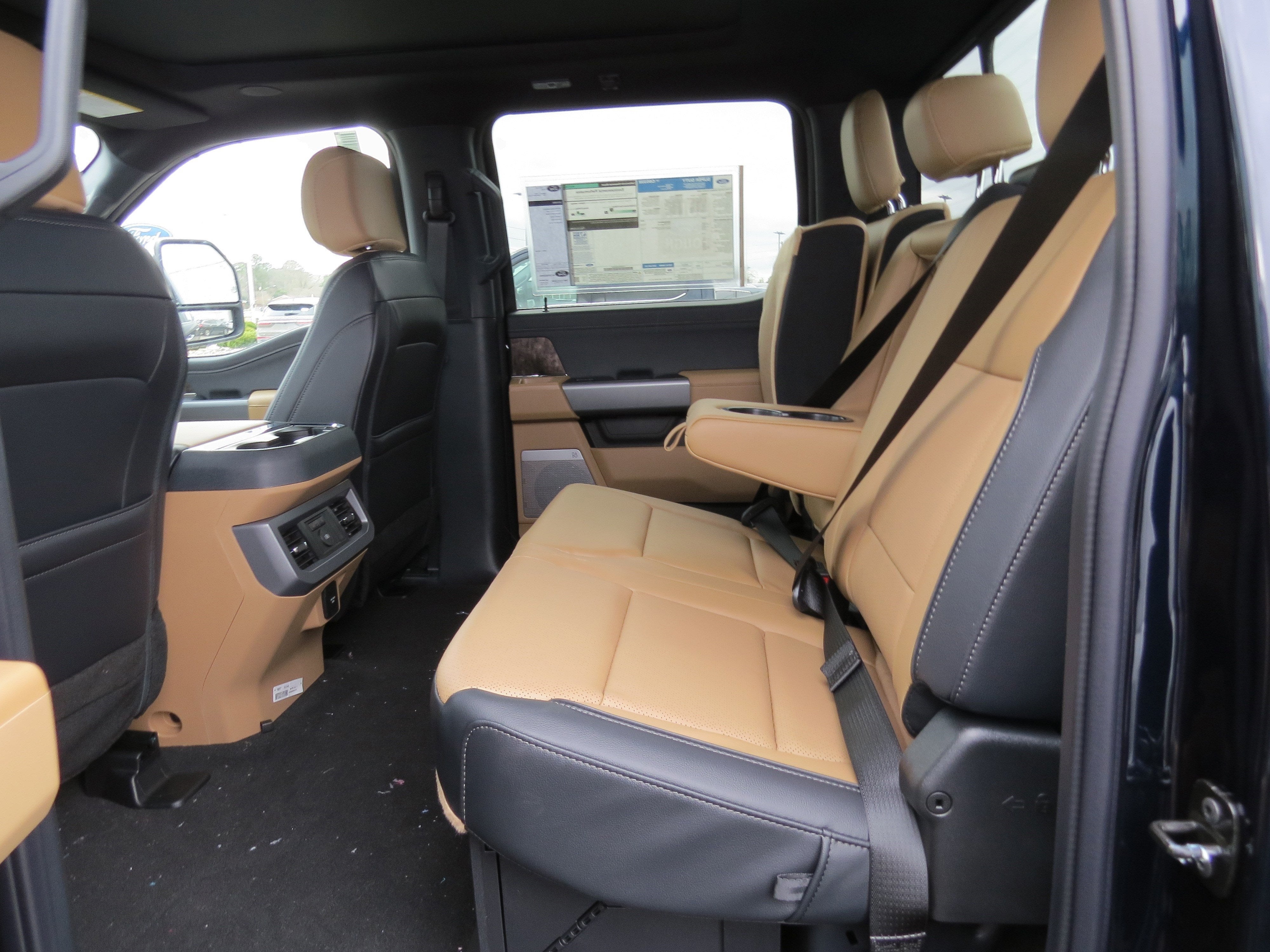 2025 Ford Super Duty F-350 SRW LARIAT