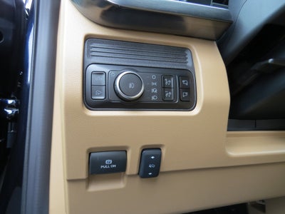 2025 Ford Super Duty F-350 SRW LARIAT