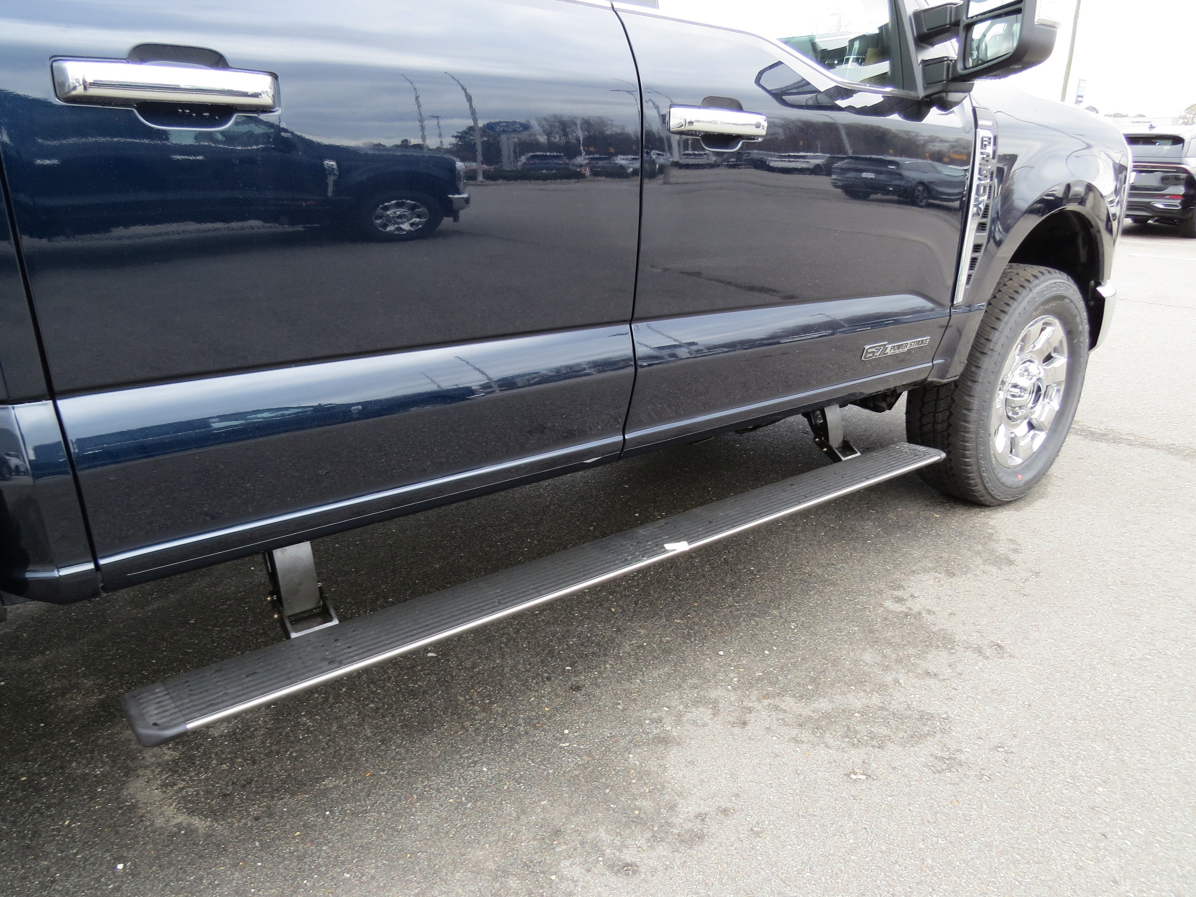 2025 Ford Super Duty F-350 SRW LARIAT