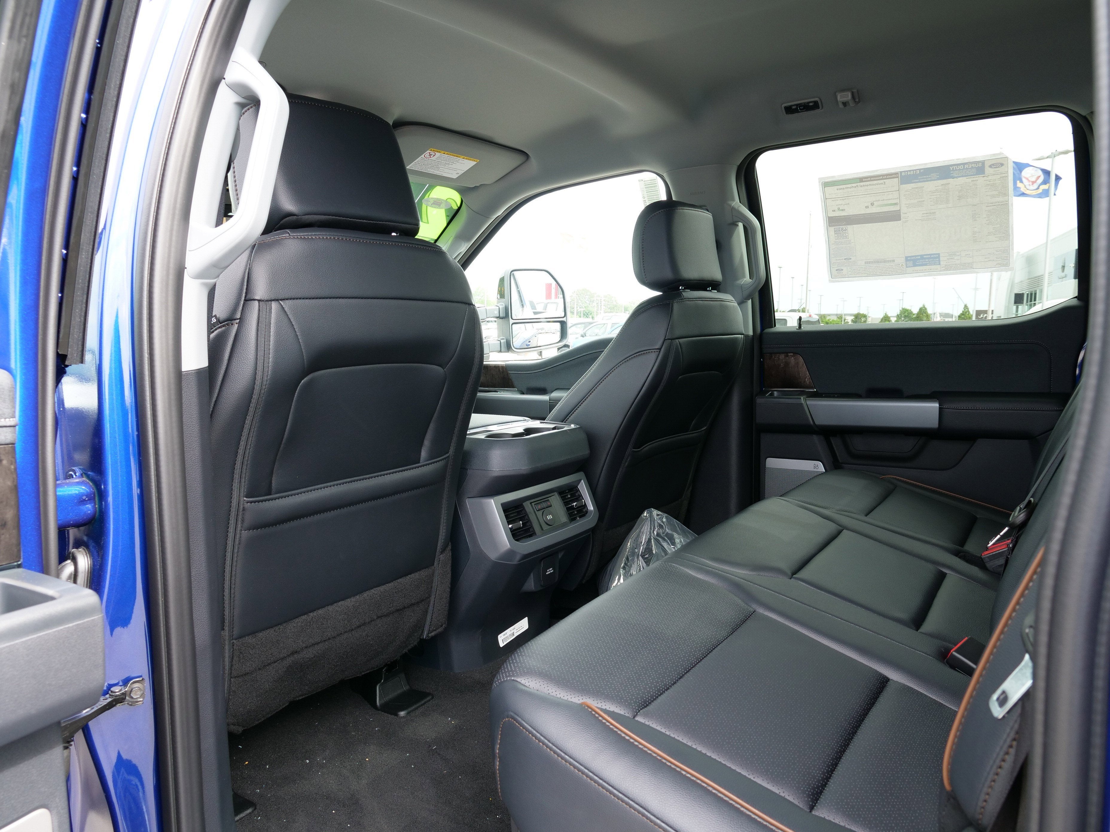 2026 Ford Super Duty F-350 SRW LARIAT