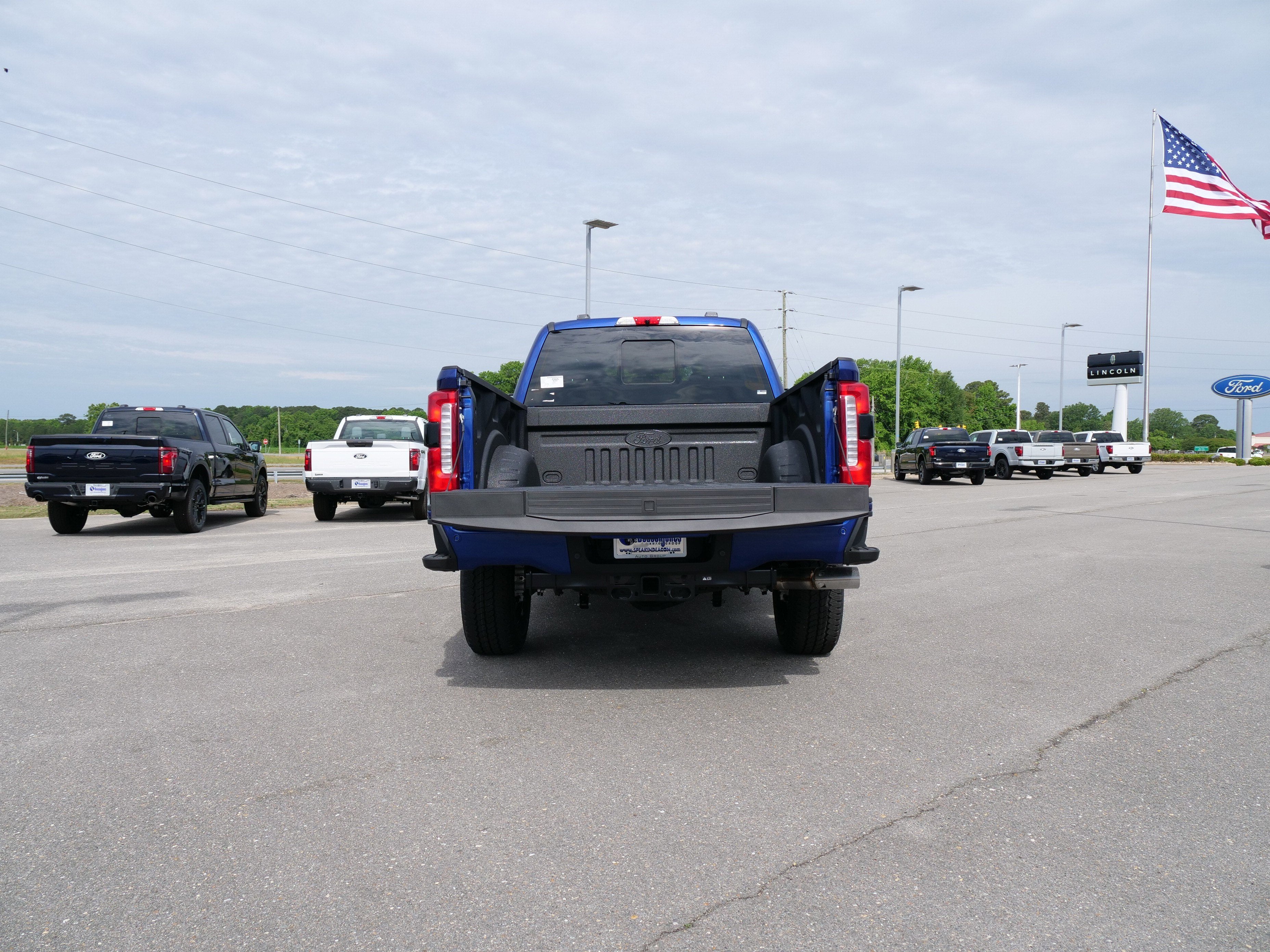 2026 Ford Super Duty F-350 SRW LARIAT