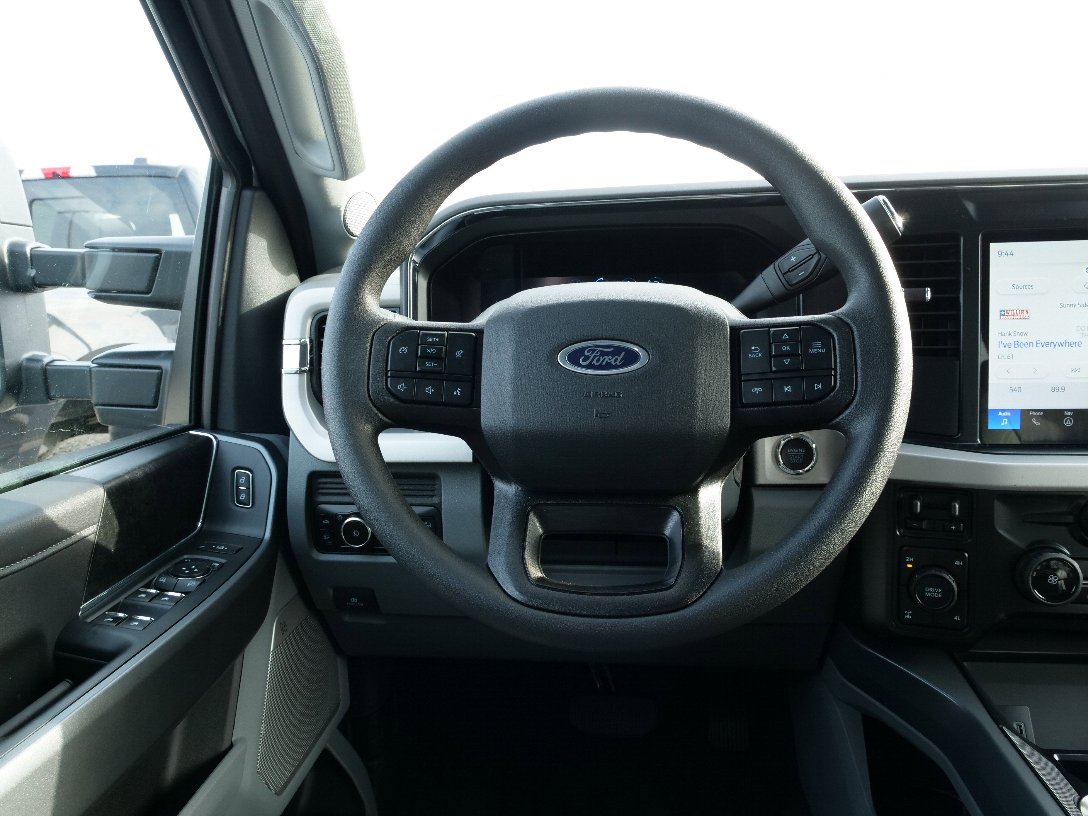 2026 Ford Super Duty F-350 SRW XLT