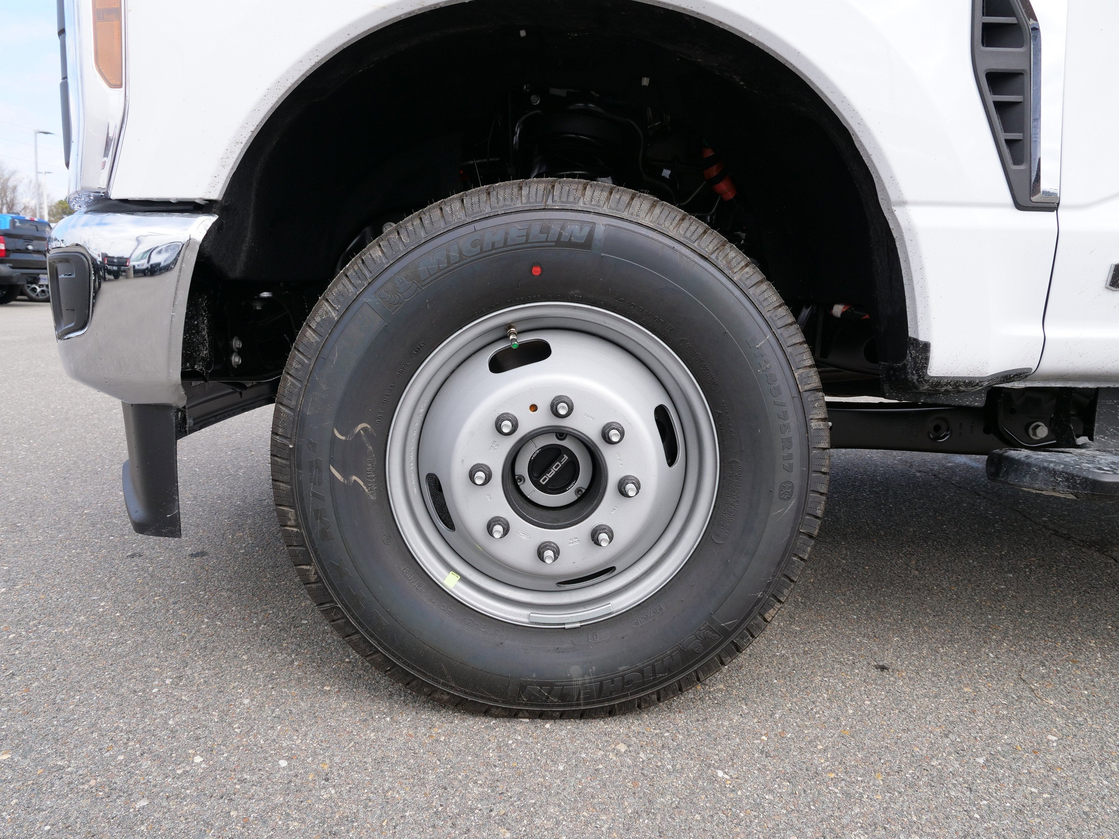 2026 Ford Super Duty F-350 DRW XL