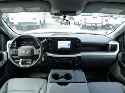 2026 Ford Super Duty F-350 DRW XL