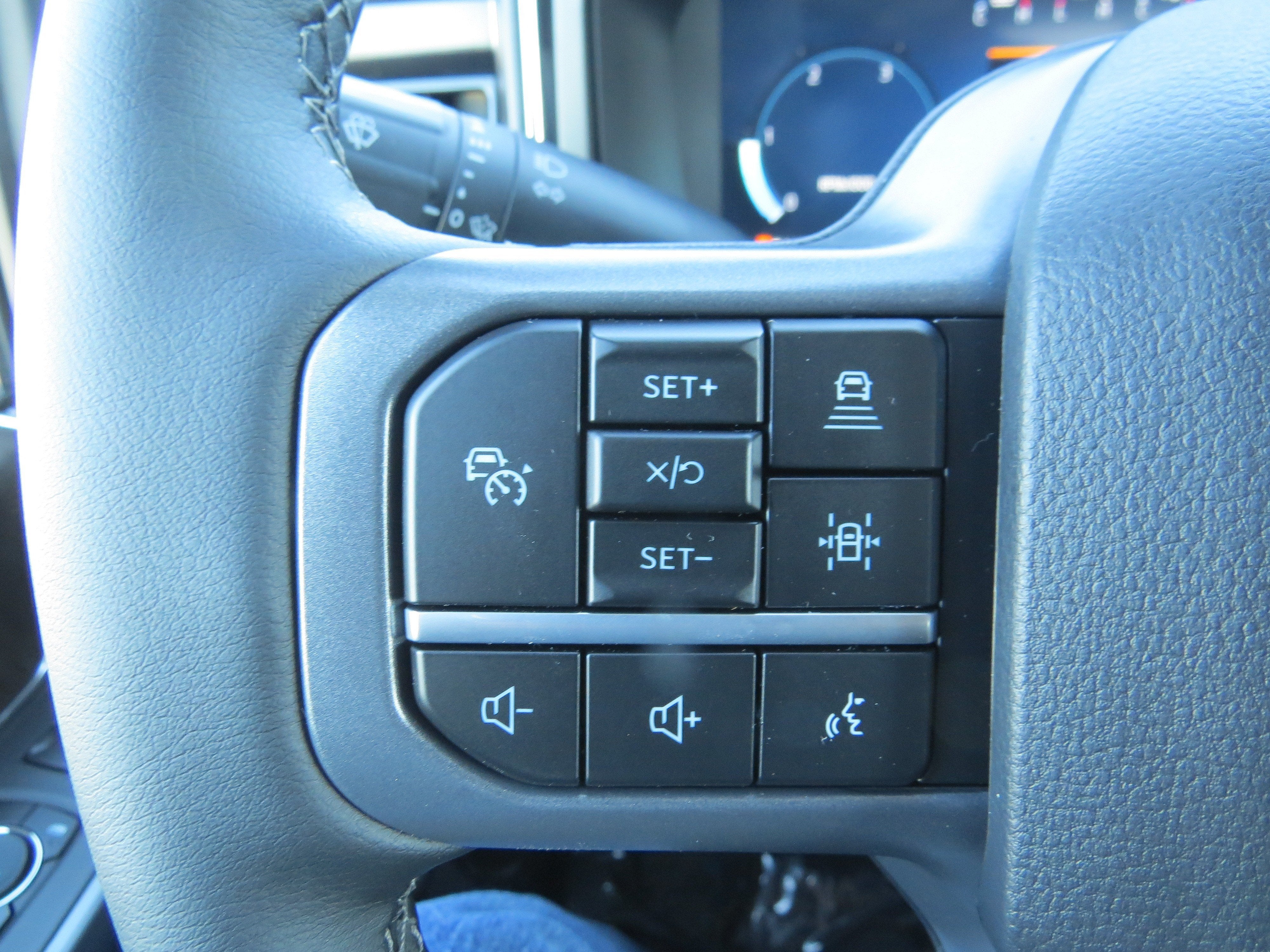2027 Ford Super Duty F-450 DRW LARIAT