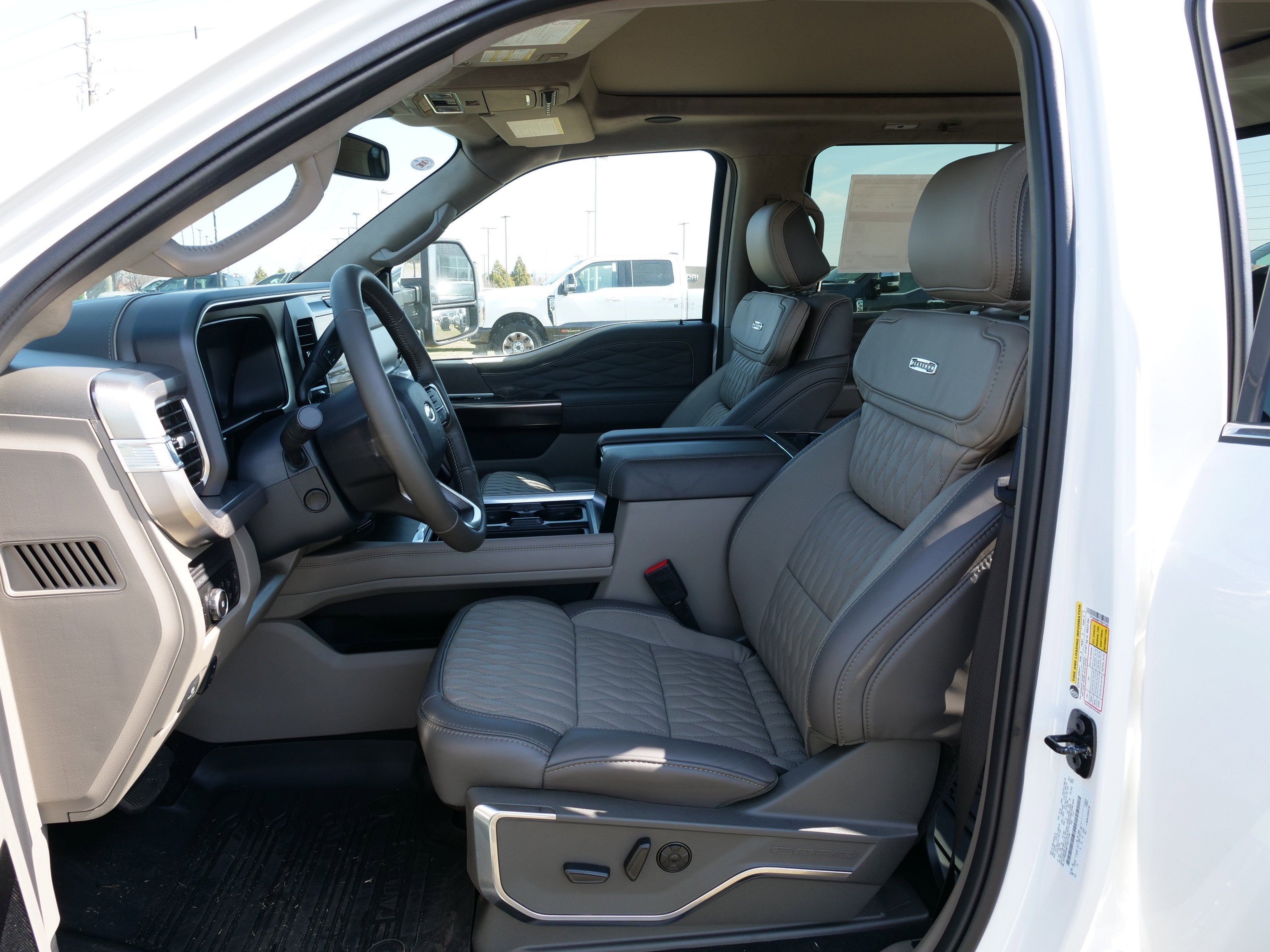 2026 Ford Super Duty F-450 DRW Platinum