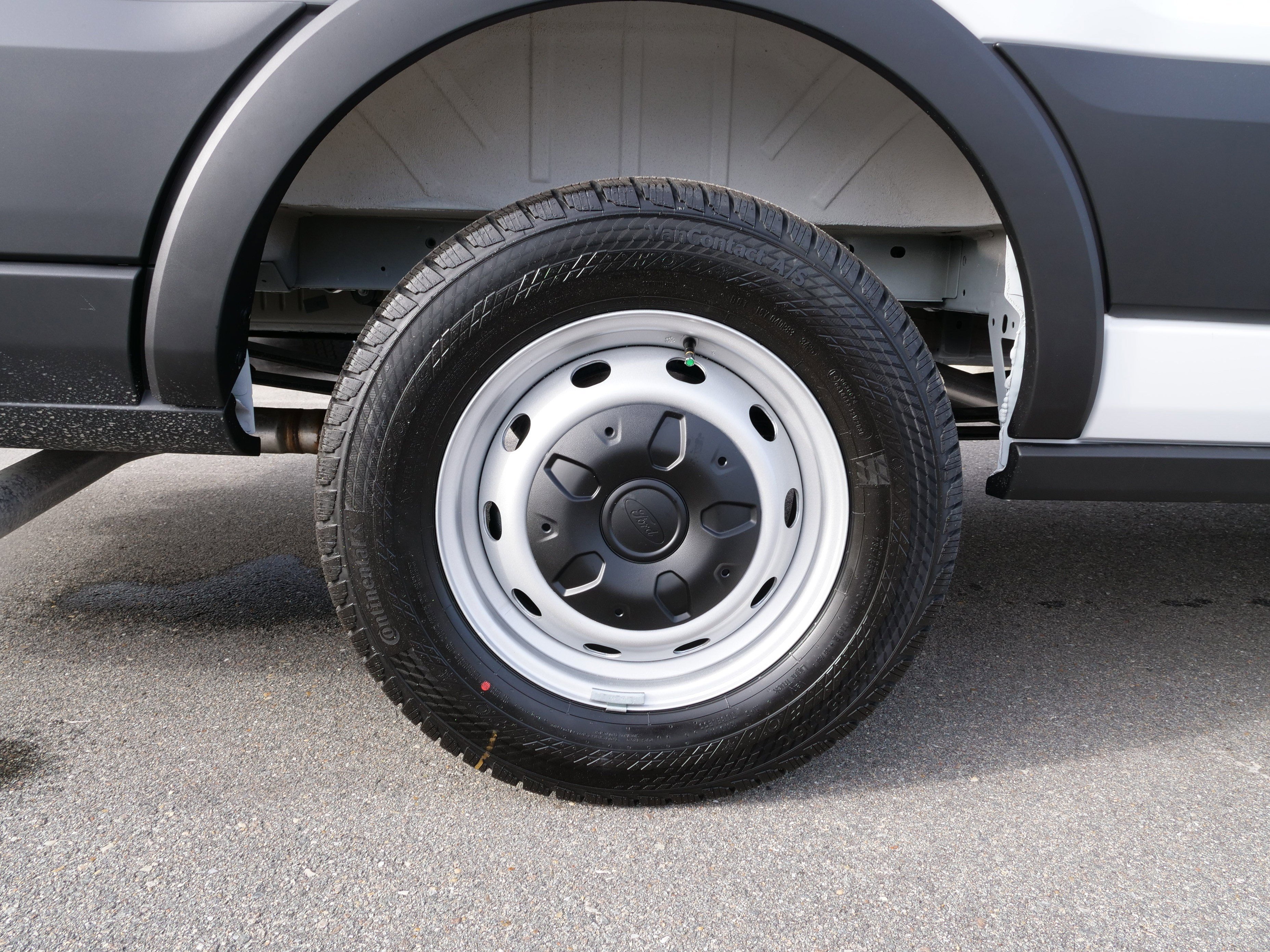 2026 Ford Transit Cargo Van Base