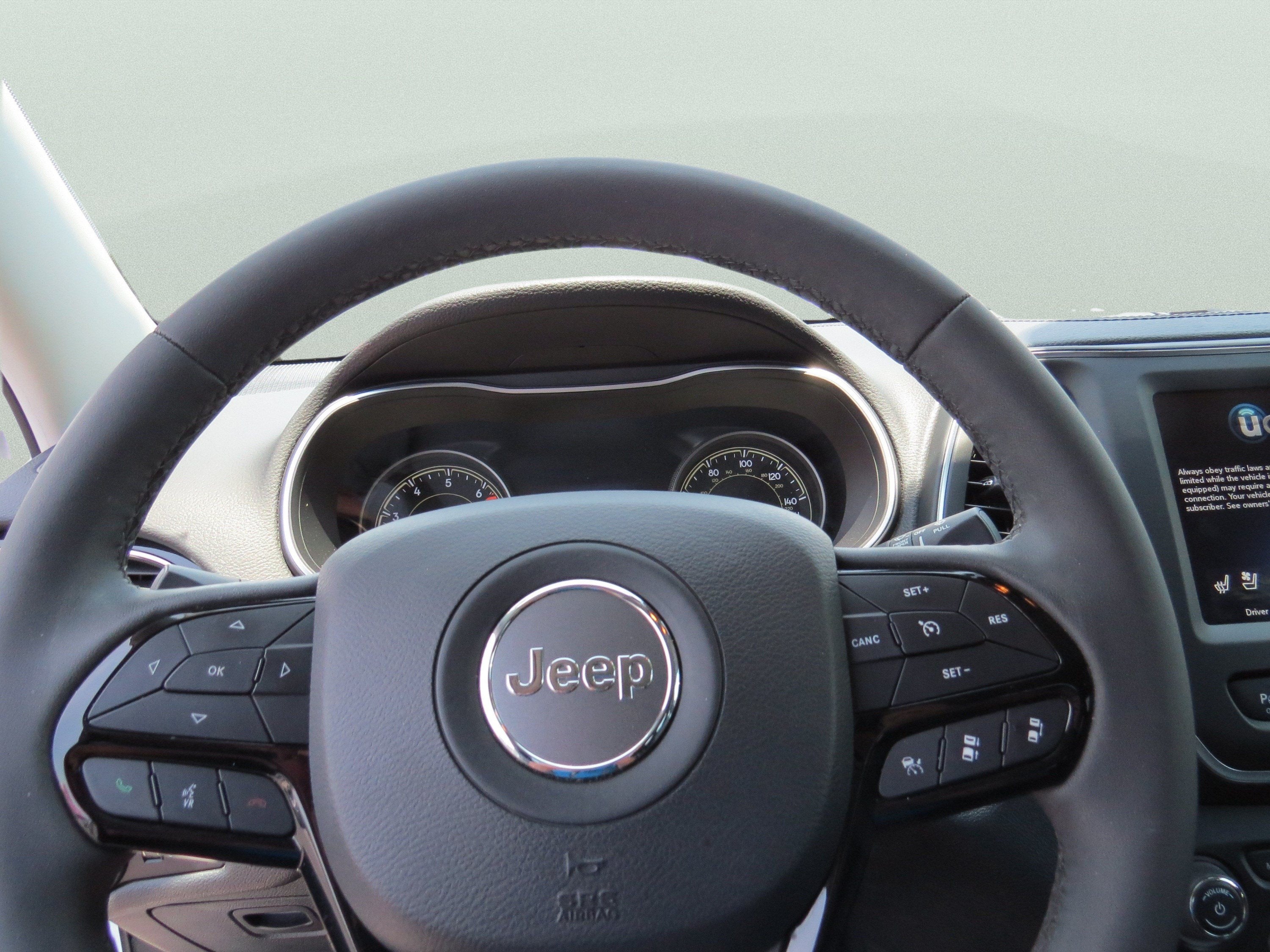 2023 Jeep Cherokee Altitude Lux