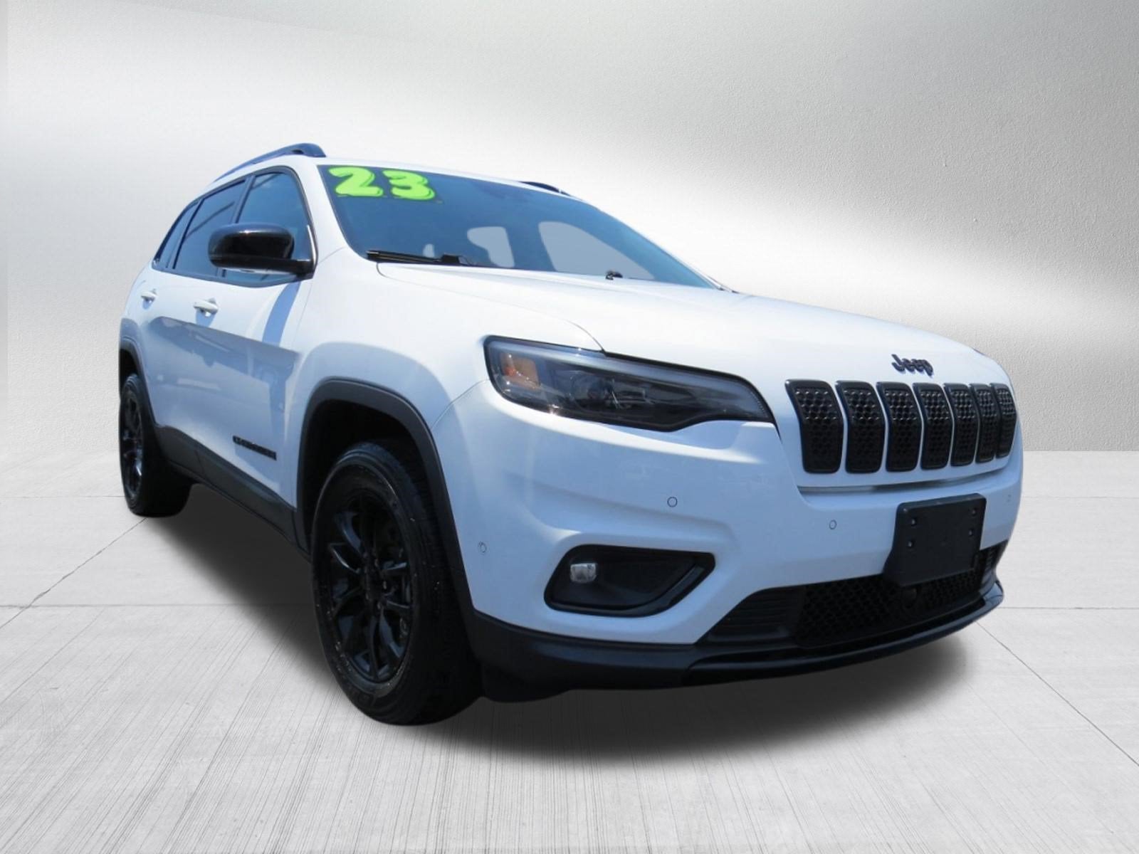 2023 Jeep Cherokee Altitude Lux
