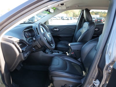 2023 Jeep Cherokee Altitude Lux