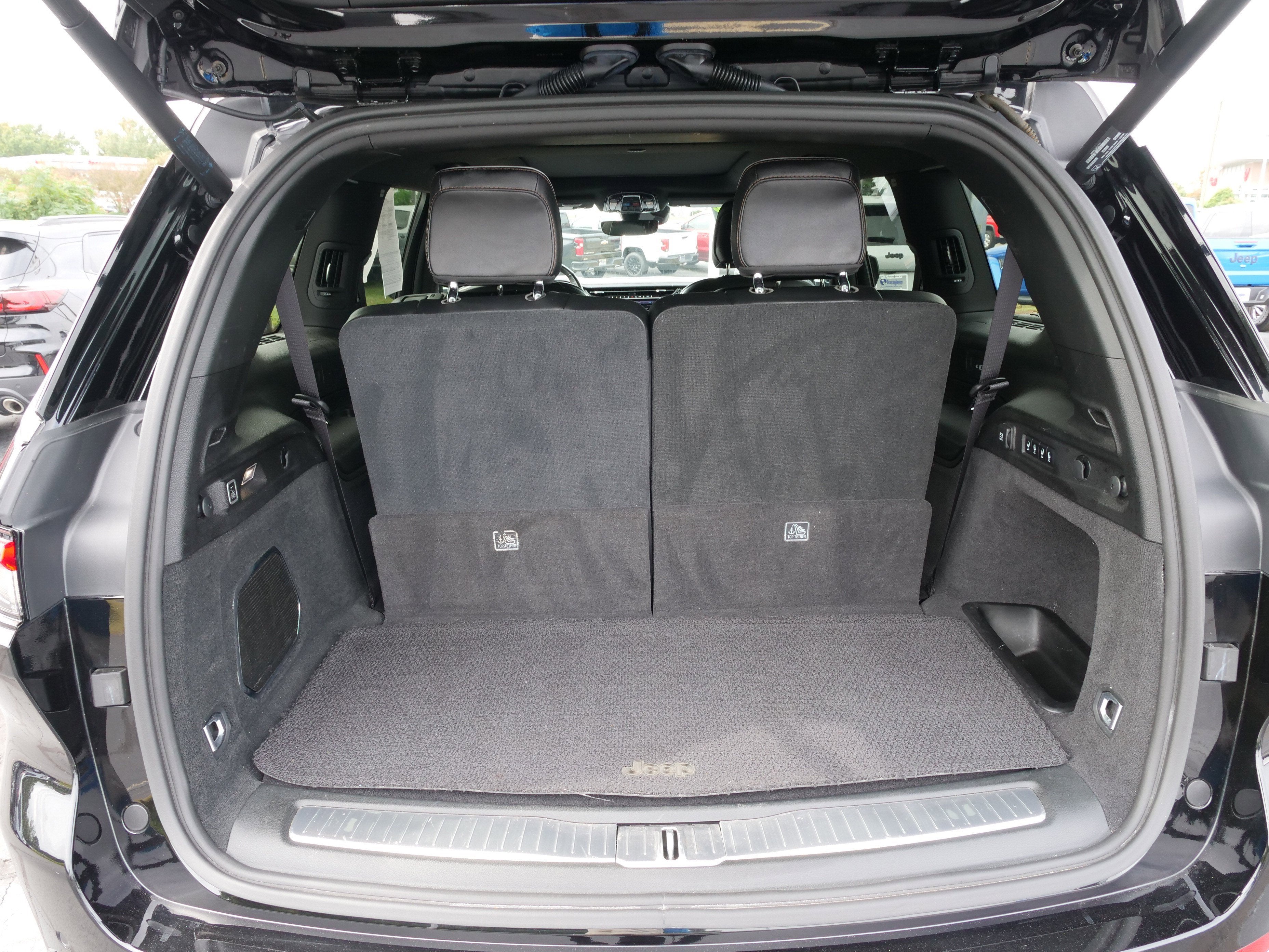 2023 Jeep Grand Cherokee L Summit