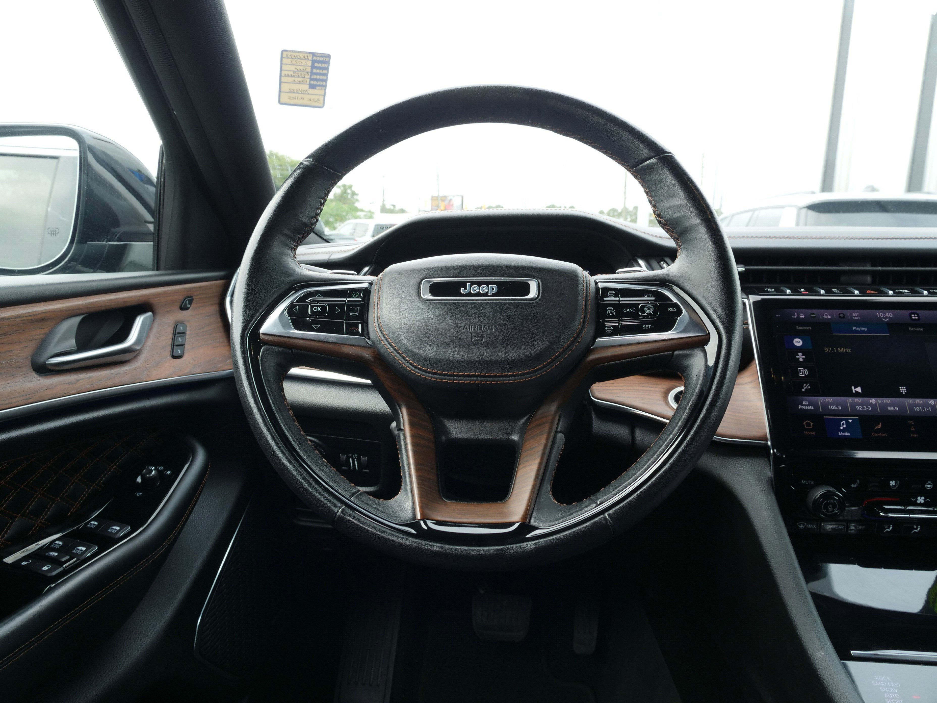 2023 Jeep Grand Cherokee L Summit