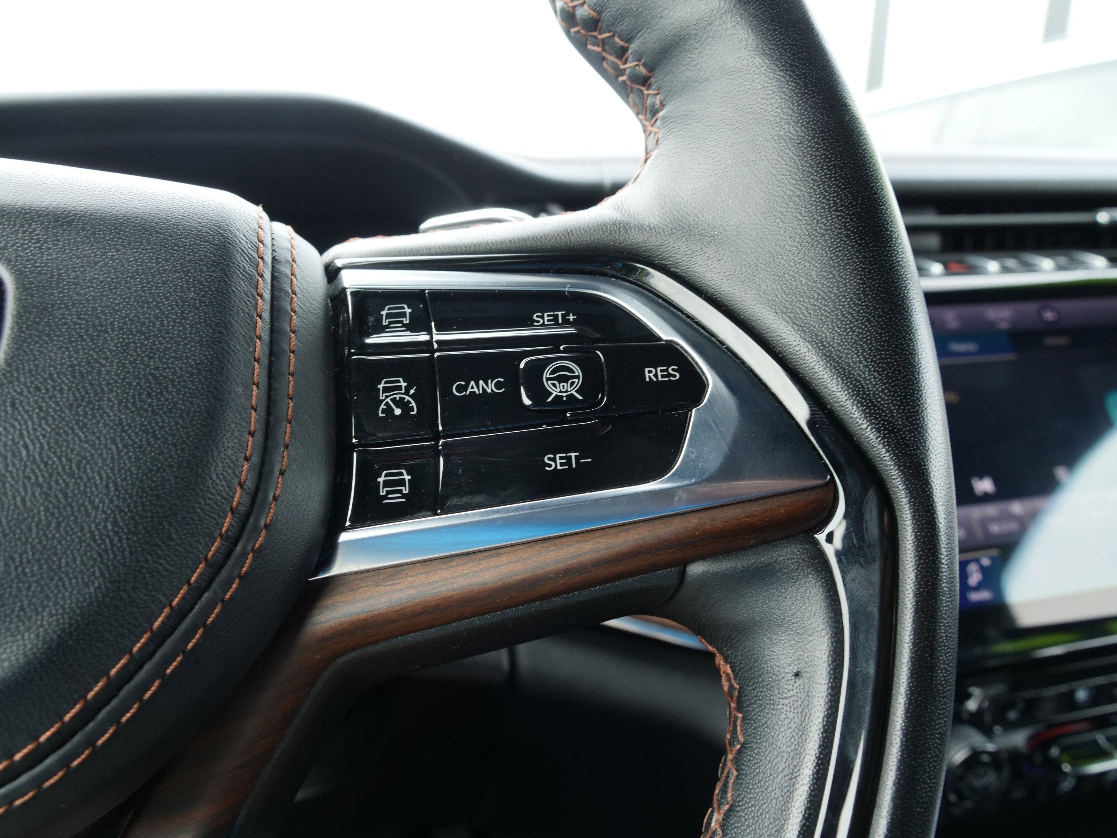 2023 Jeep Grand Cherokee L Summit