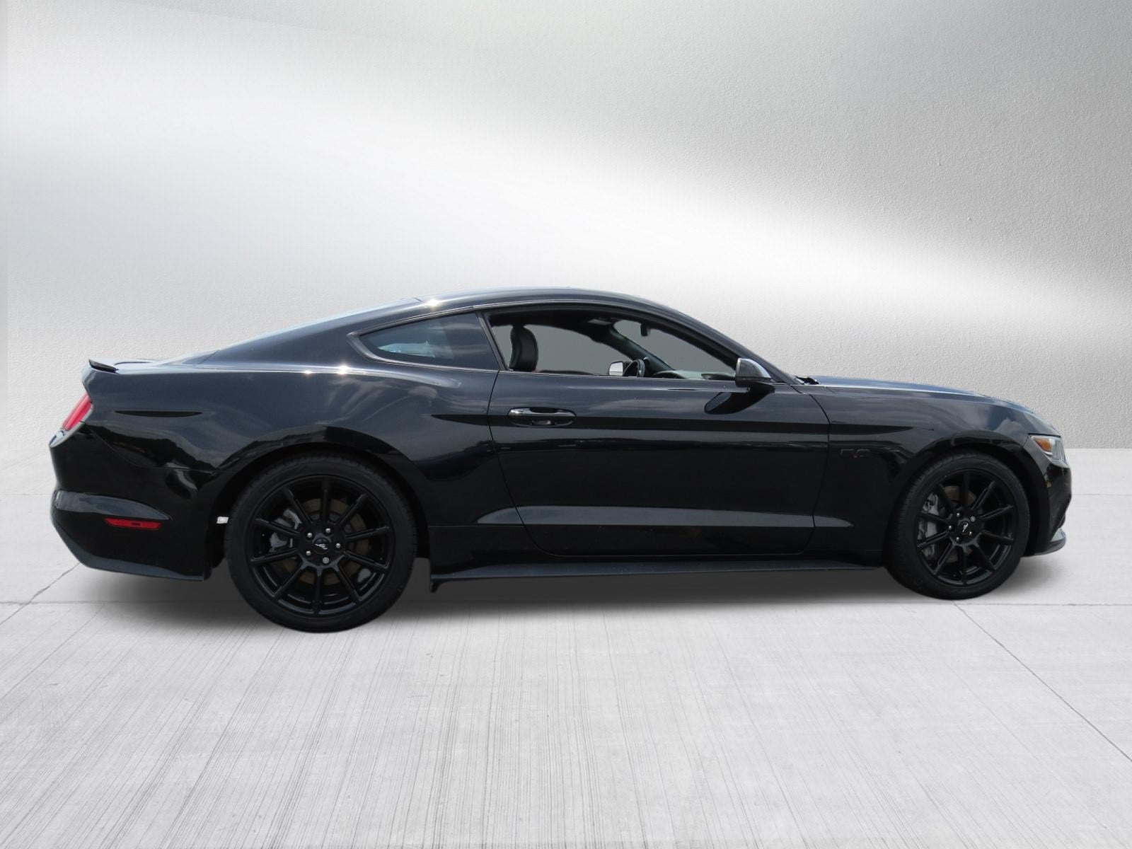 2016 Ford Mustang Base
