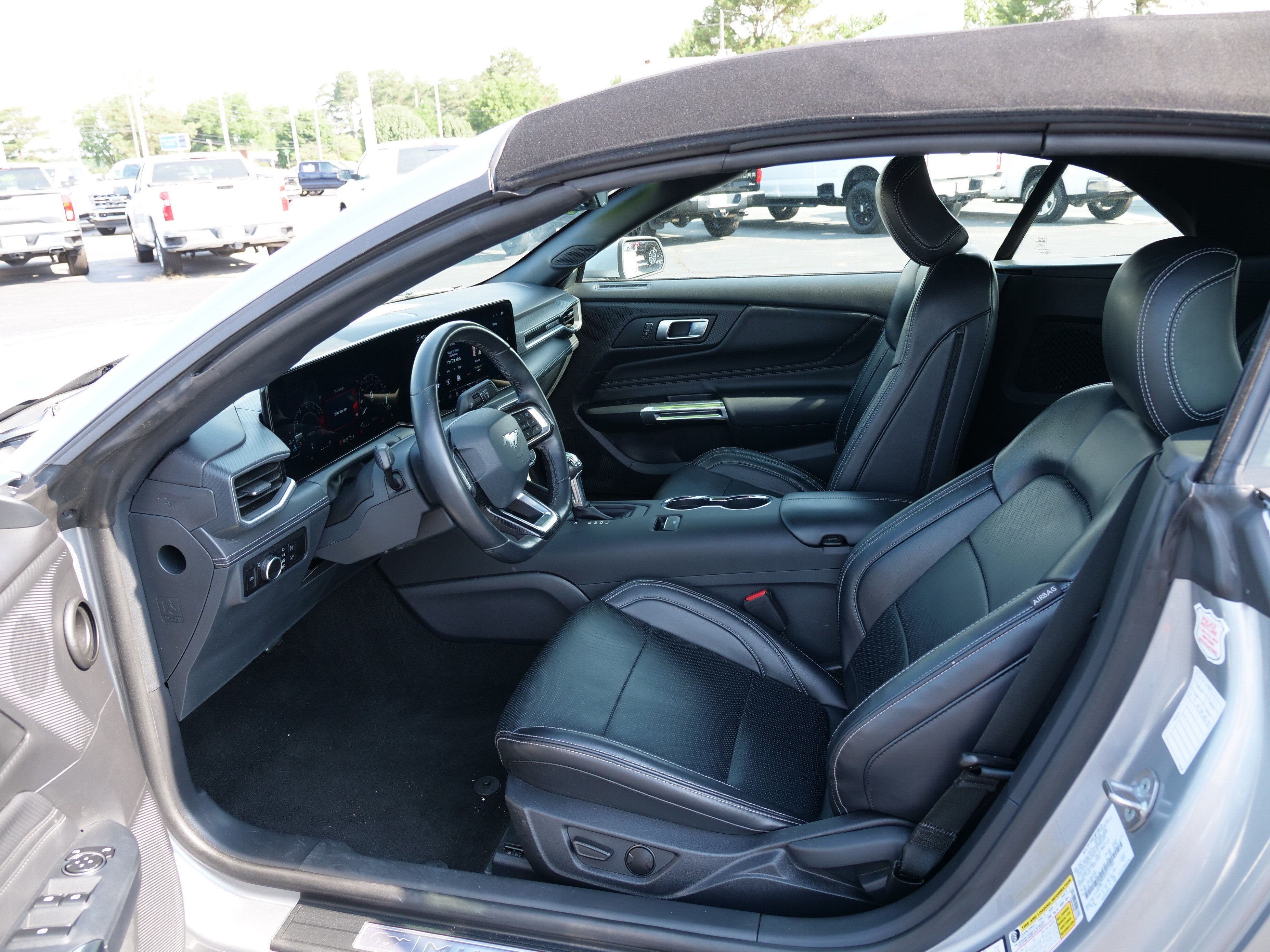 2025 Ford Mustang Base