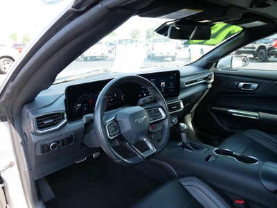 2025 Ford Mustang Base