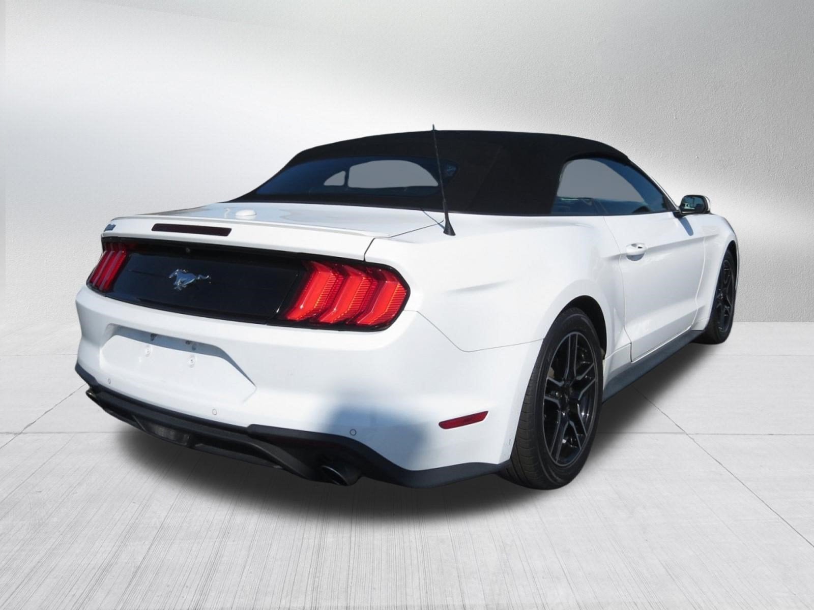2022 Ford Mustang Base