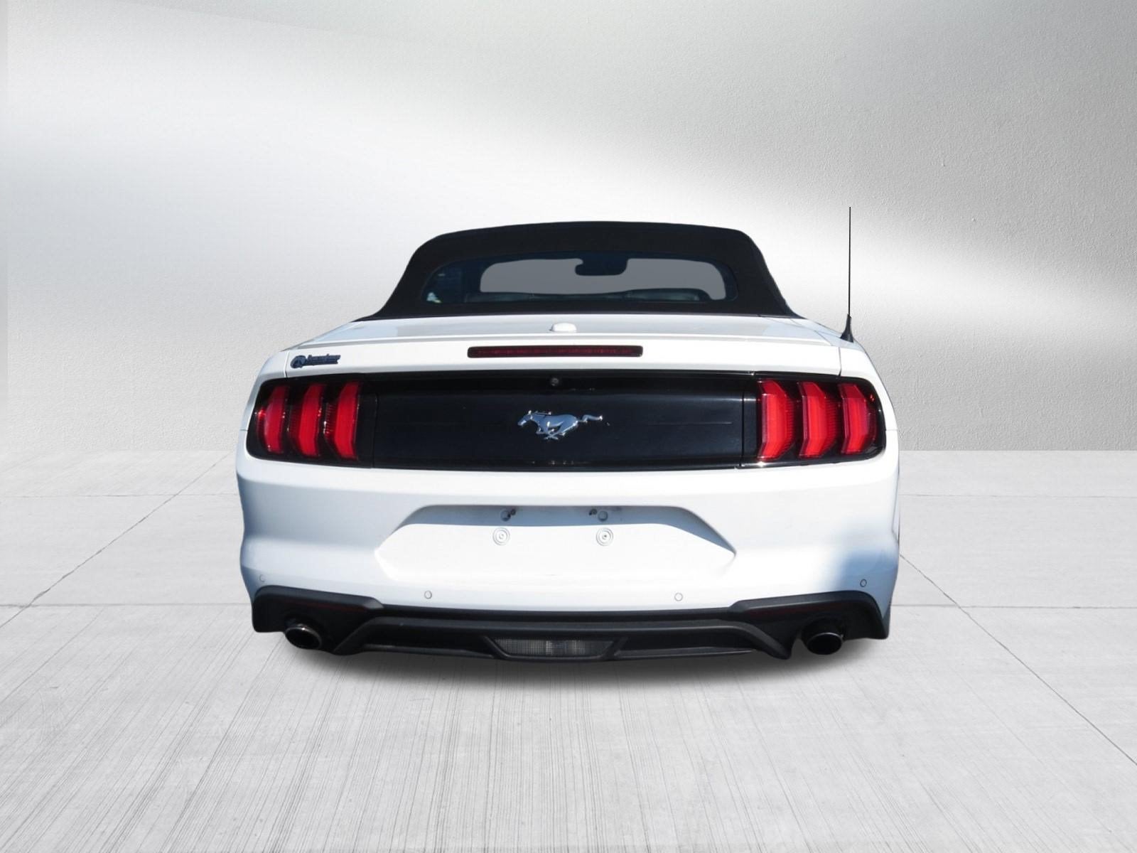 2022 Ford Mustang Base