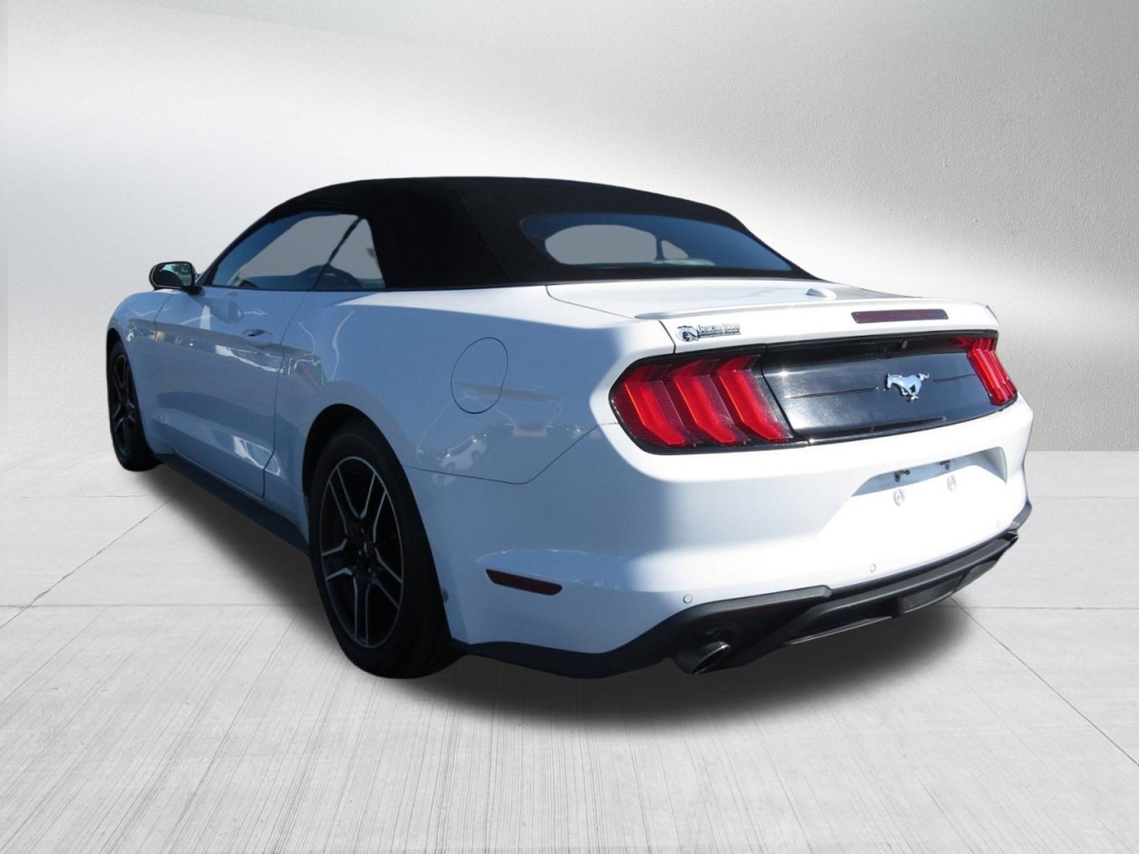 2022 Ford Mustang Base
