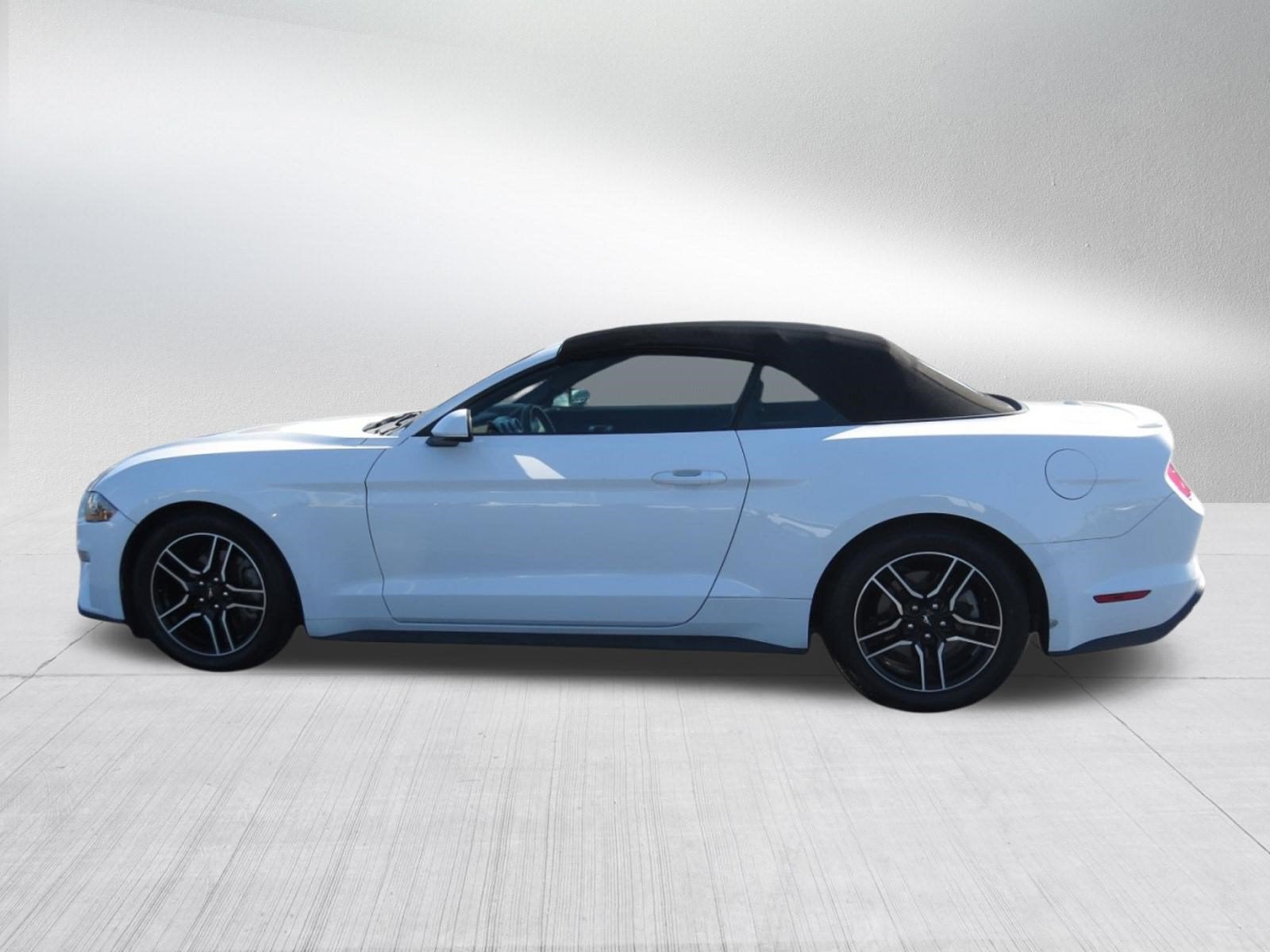 2022 Ford Mustang Base