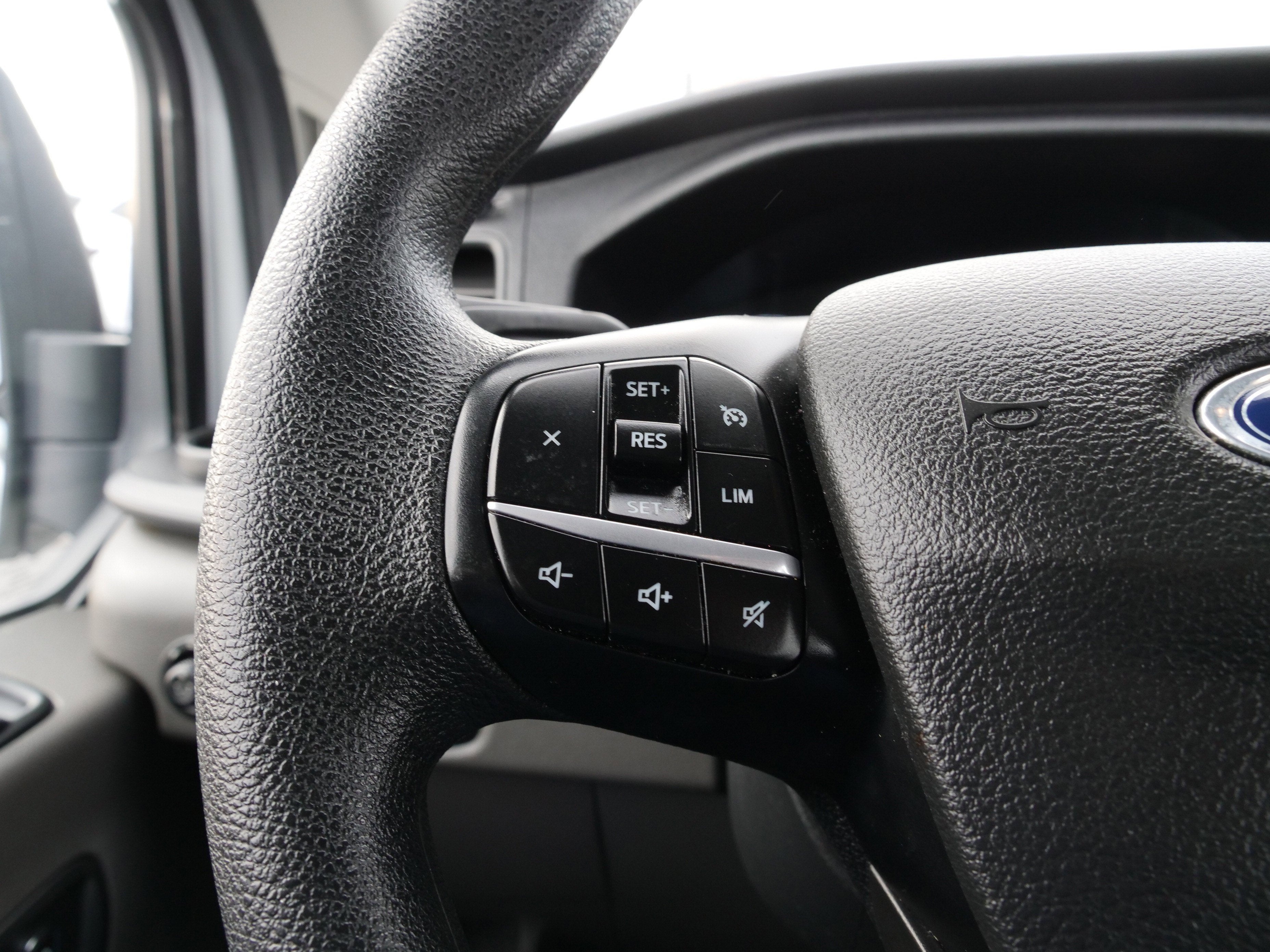 2023 Ford Transit Passenger Wagon Base