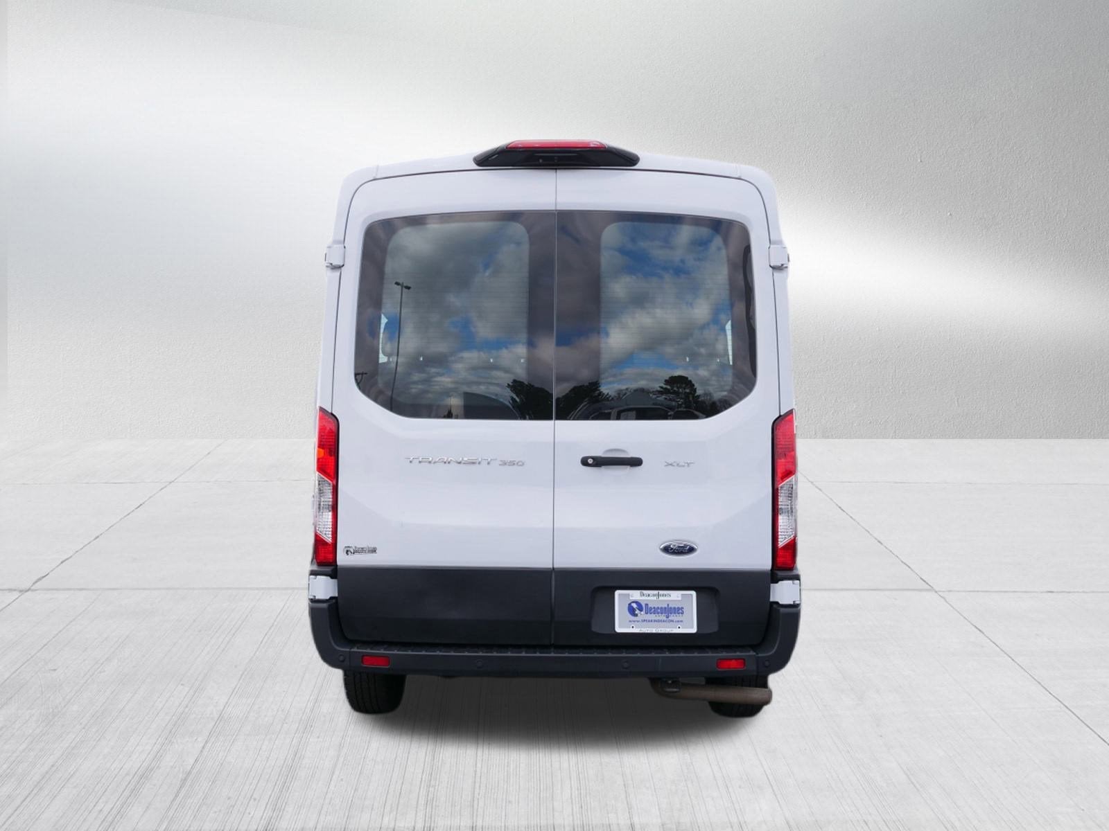 2023 Ford Transit Passenger Wagon Base