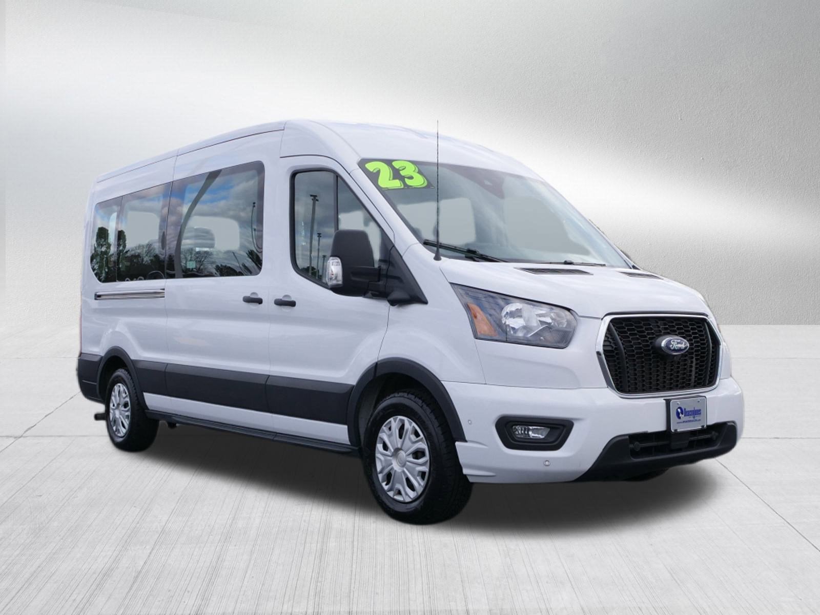 2023 Ford Transit Passenger Wagon Base