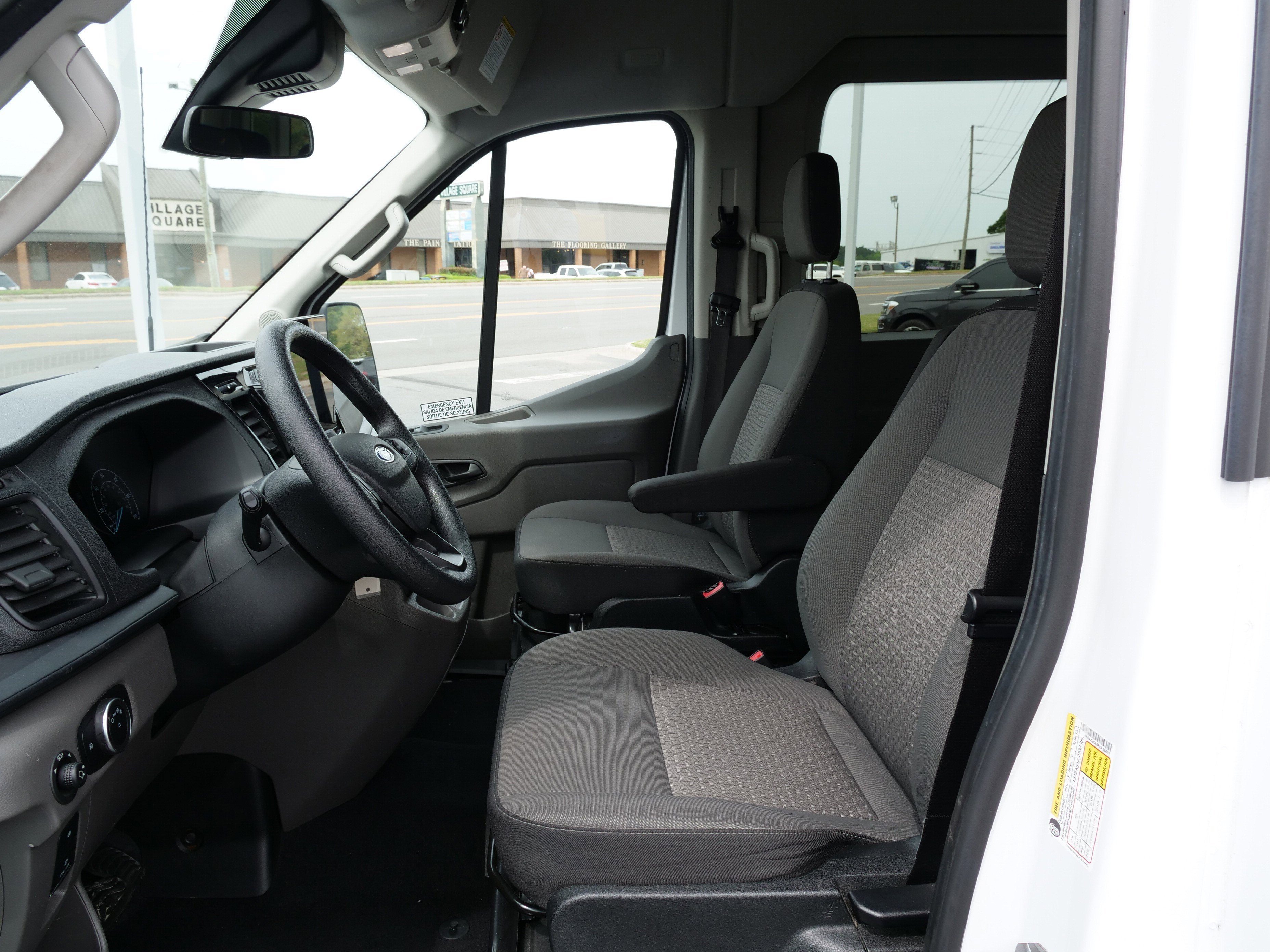 2024 Ford Transit Passenger Wagon Base