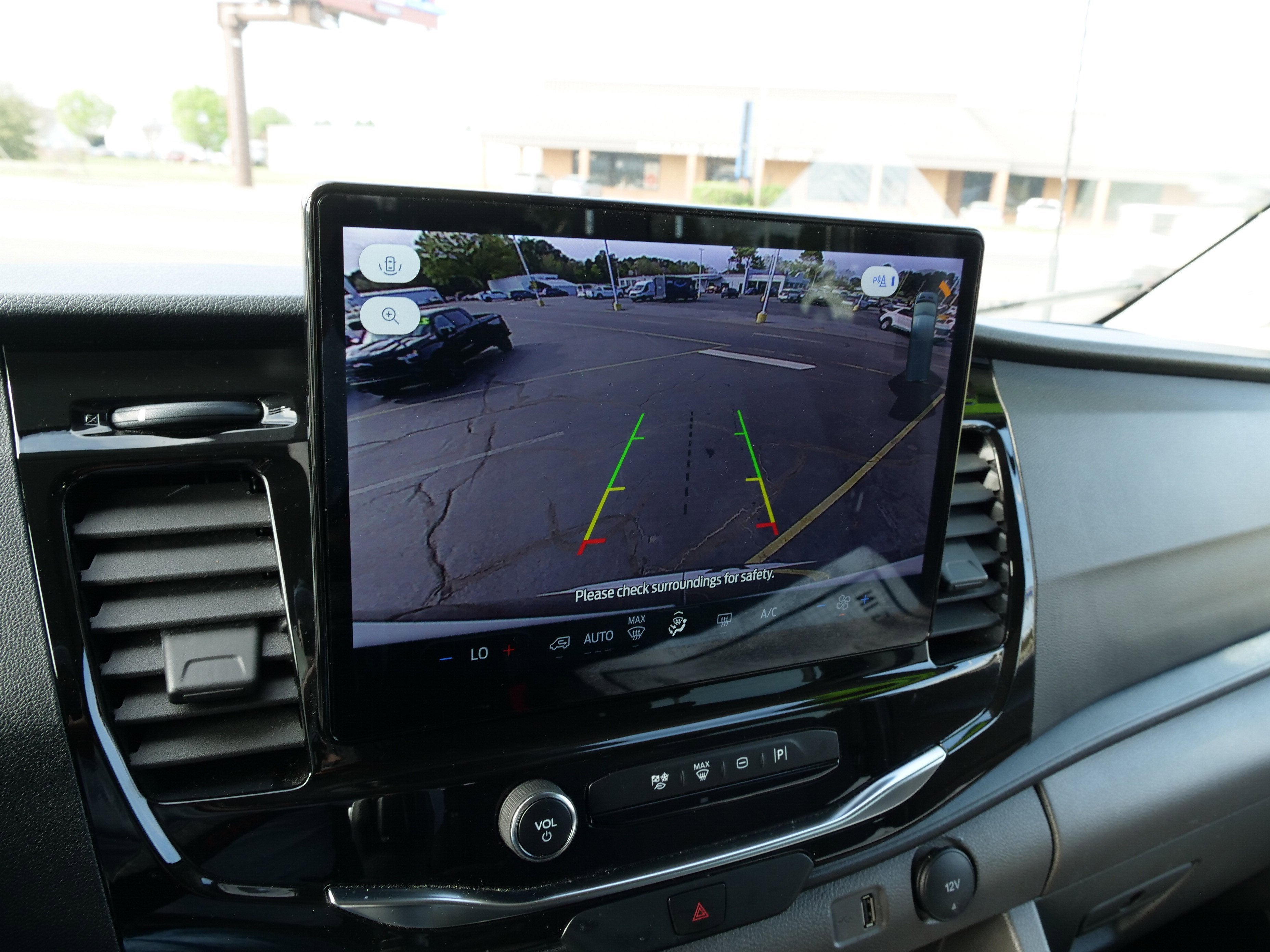 2024 Ford Transit Passenger Wagon Base