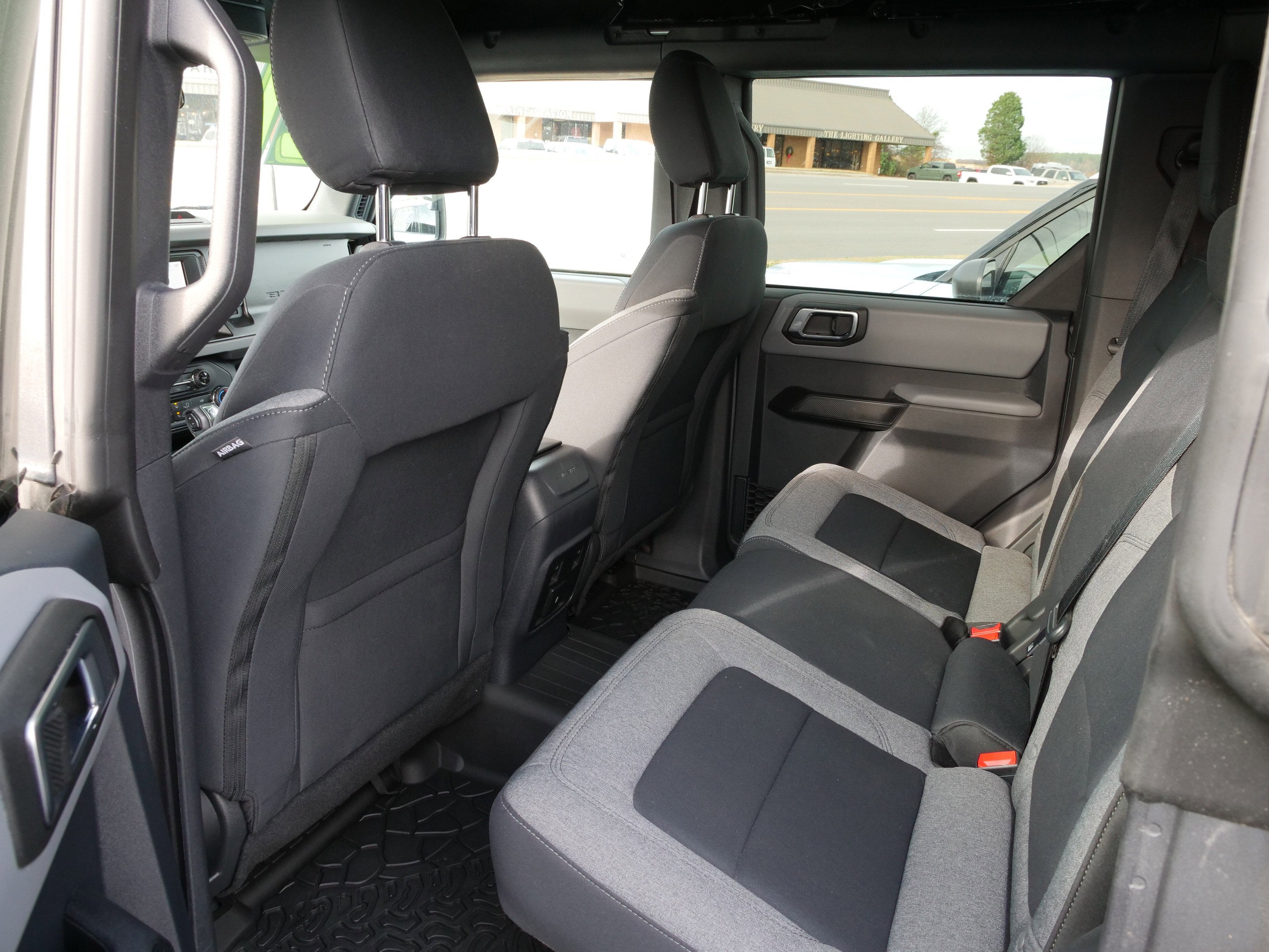 2021 Ford Bronco Base