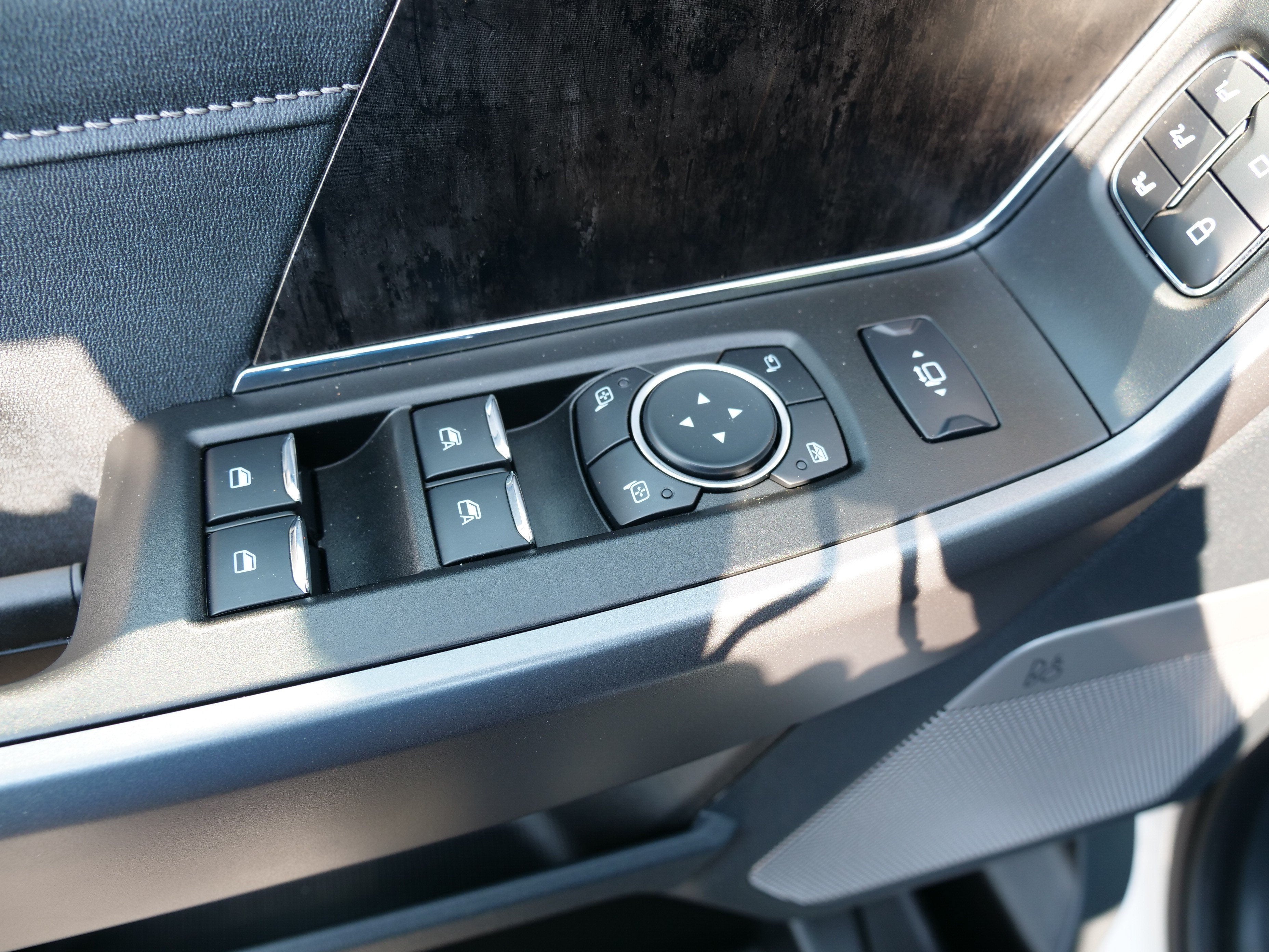 2025 Ford Super Duty F-350 SRW Base