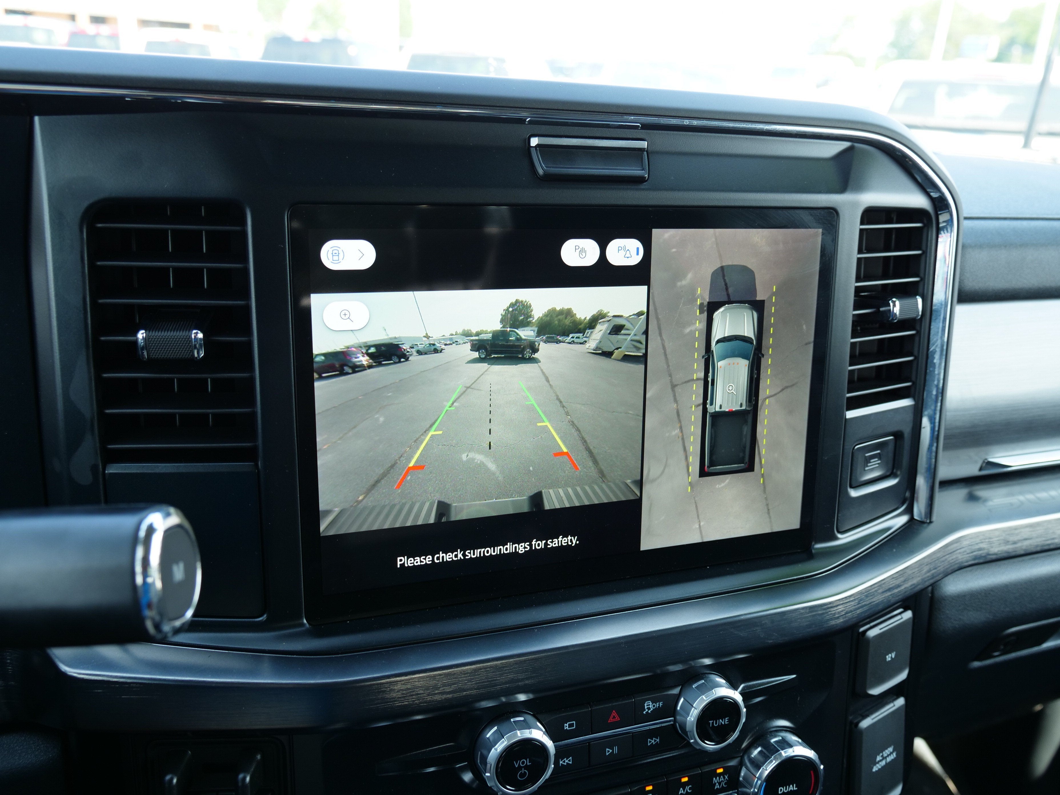 2025 Ford Super Duty F-350 SRW Base